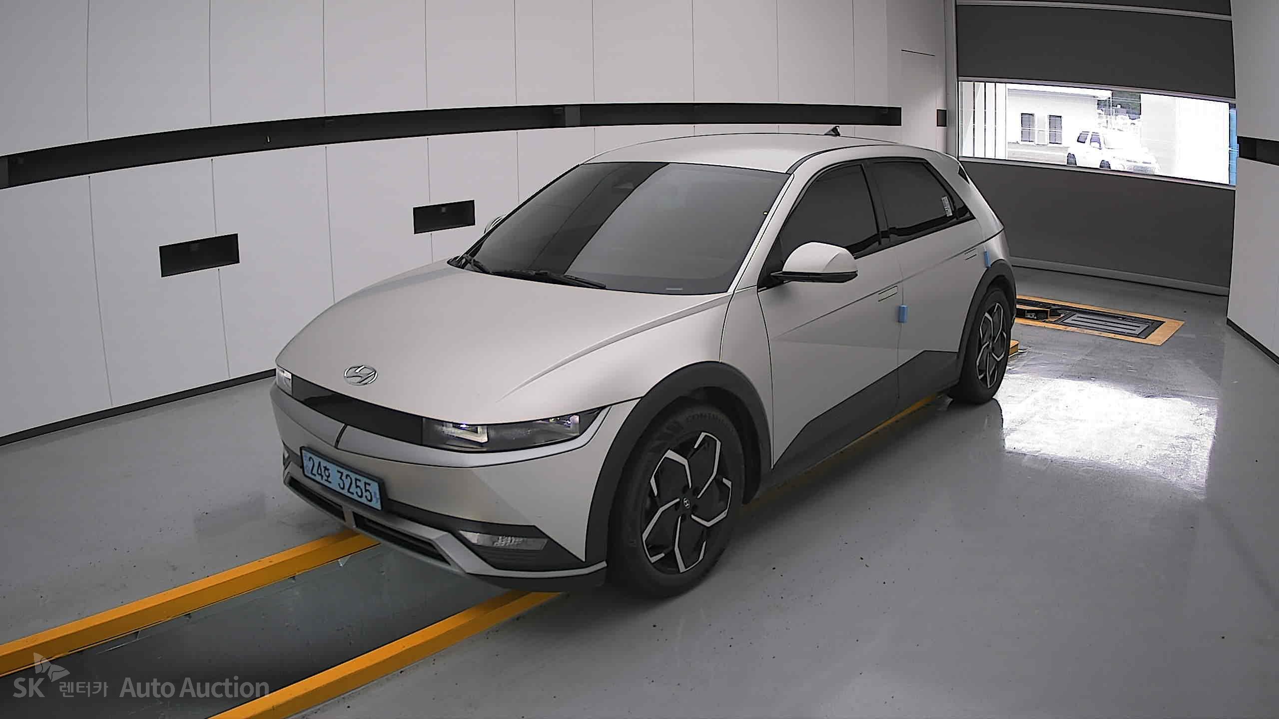 2022 - hyundai ioniq