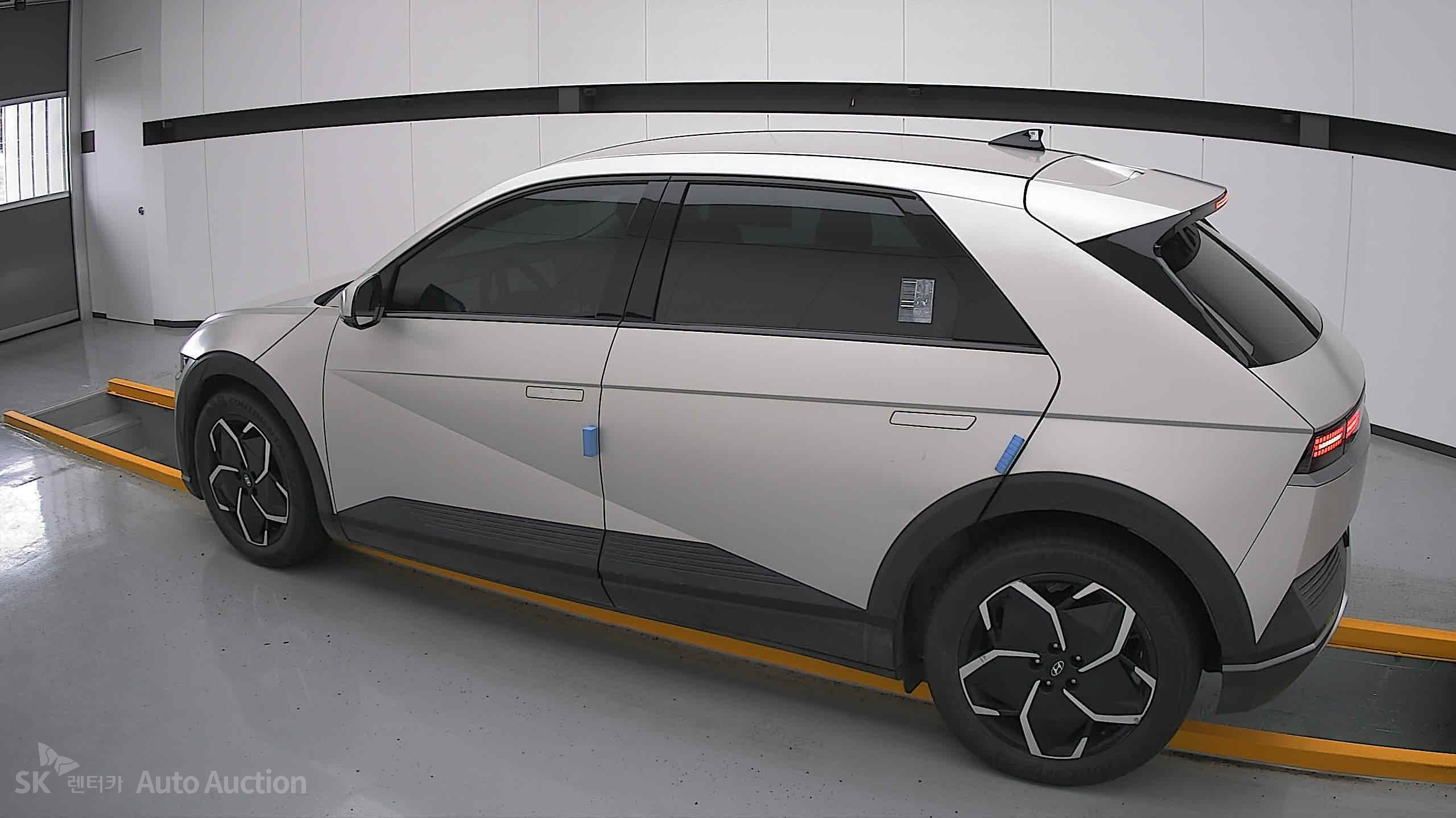 2022 - hyundai ioniq