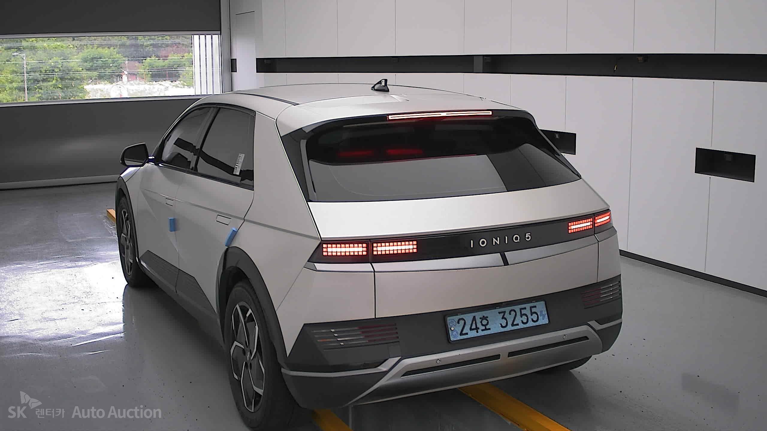 2022 - hyundai ioniq