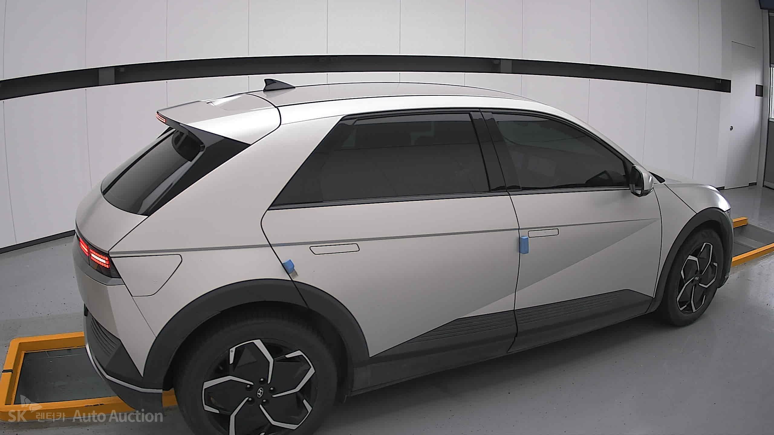 2022 - hyundai ioniq