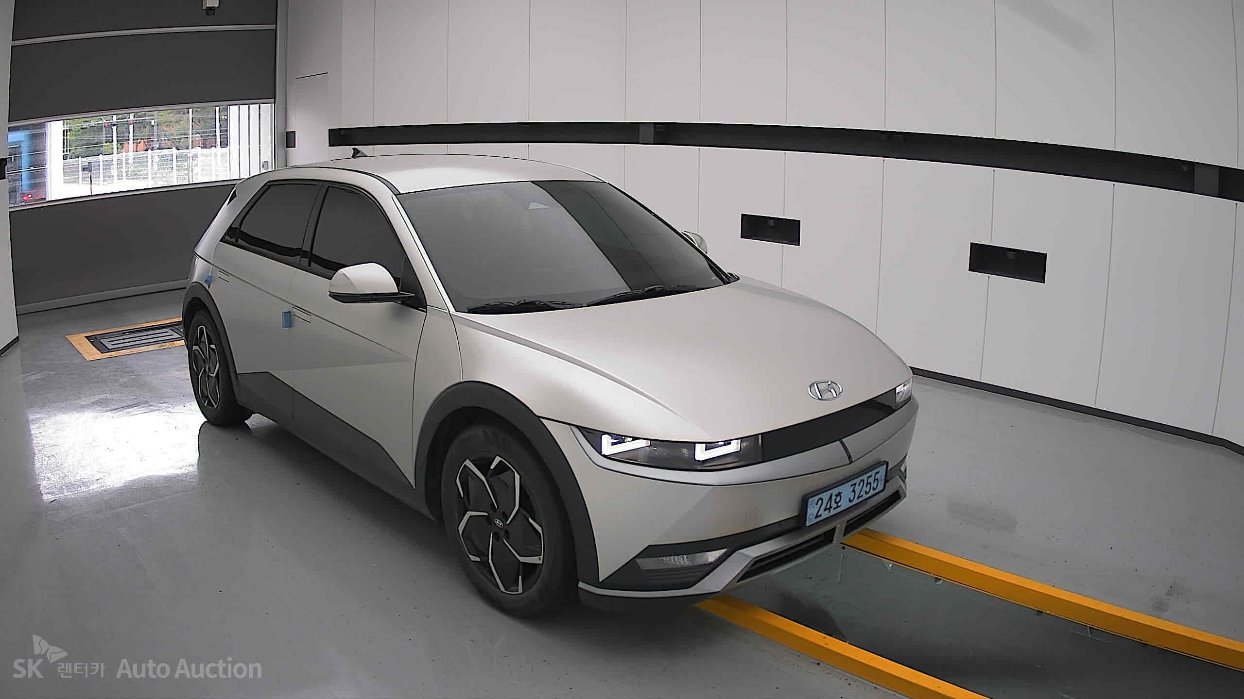 2022 - hyundai ioniq