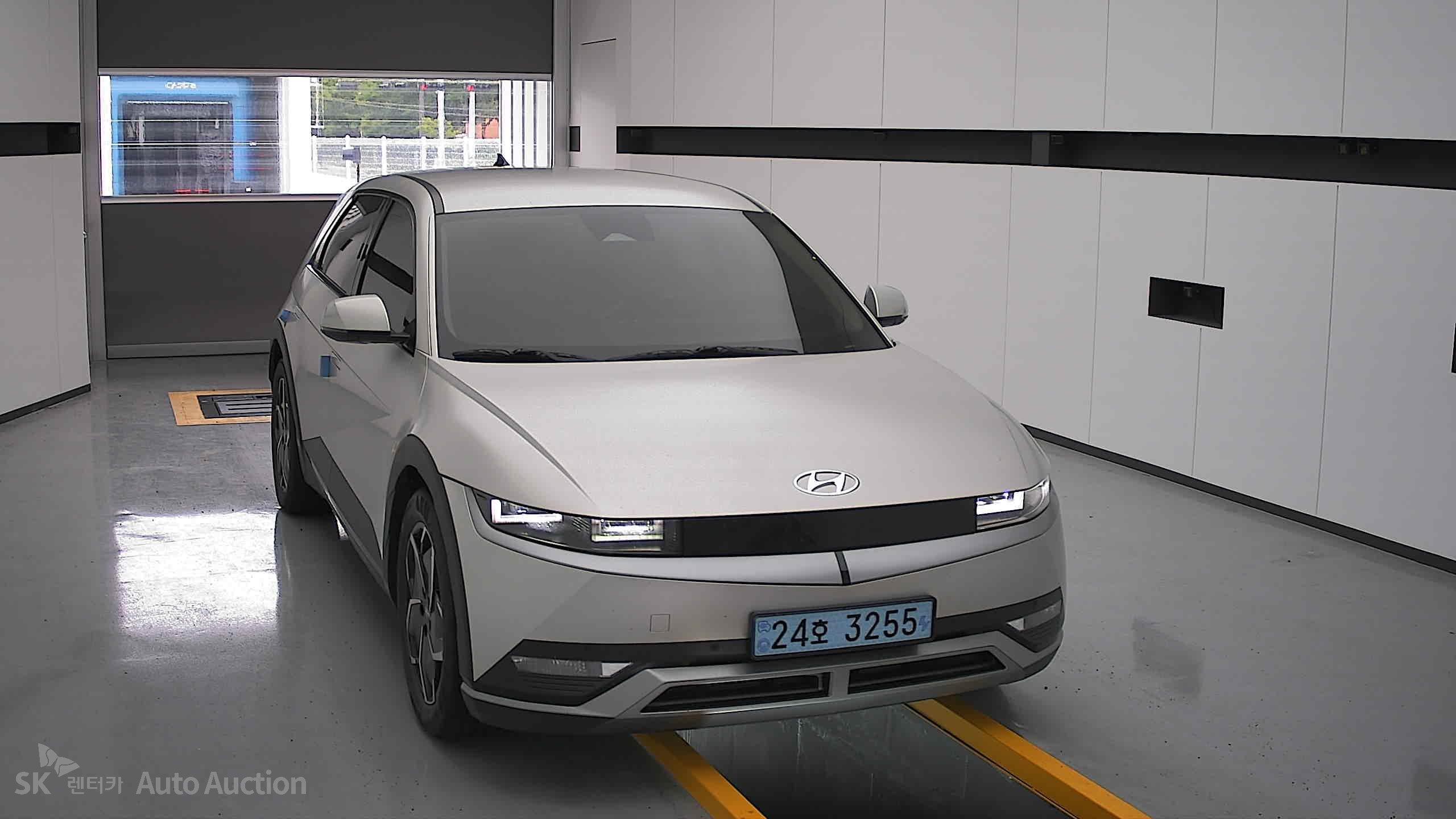 2022 - hyundai ioniq