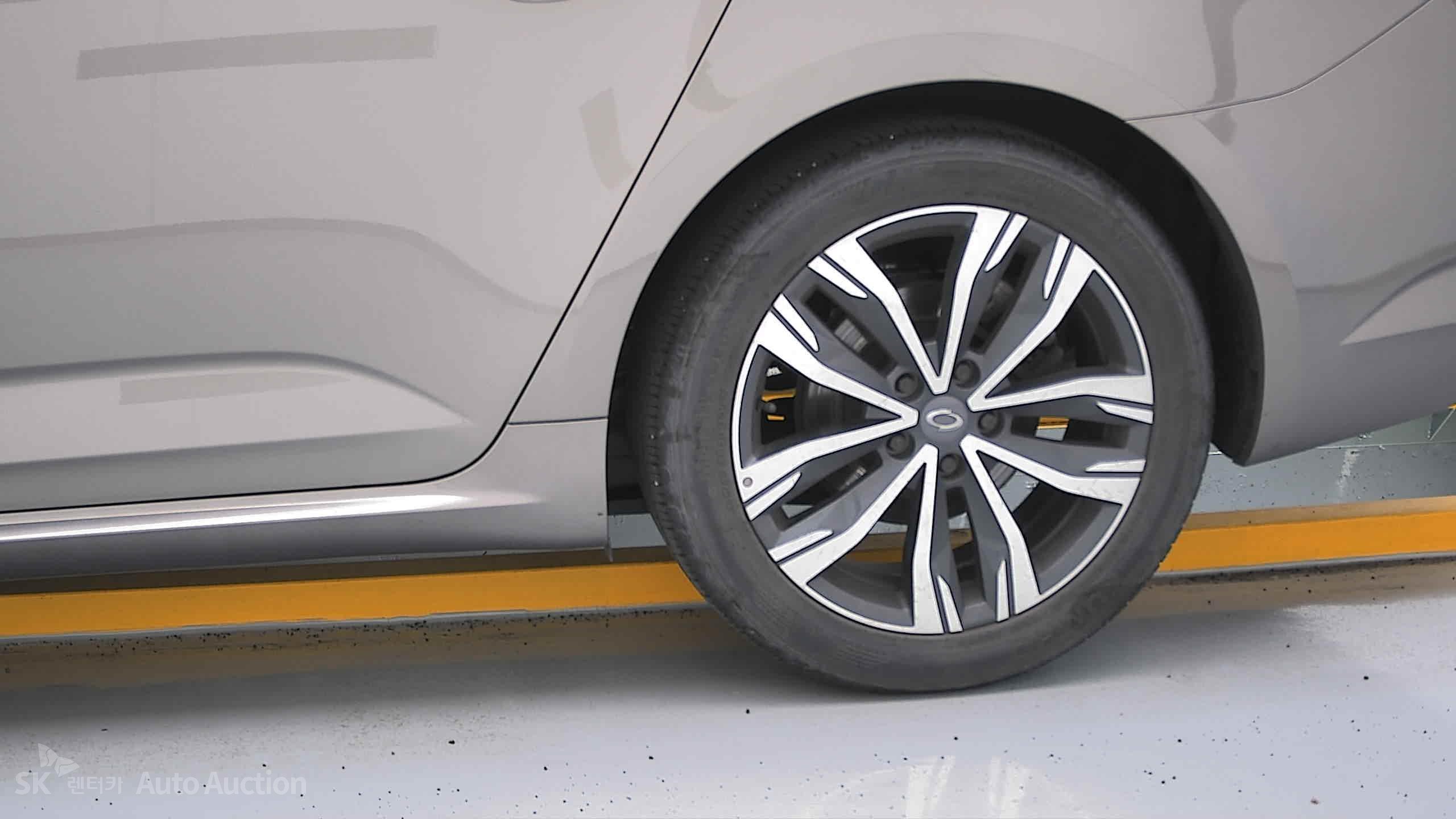 2021 - renault samsung sm6