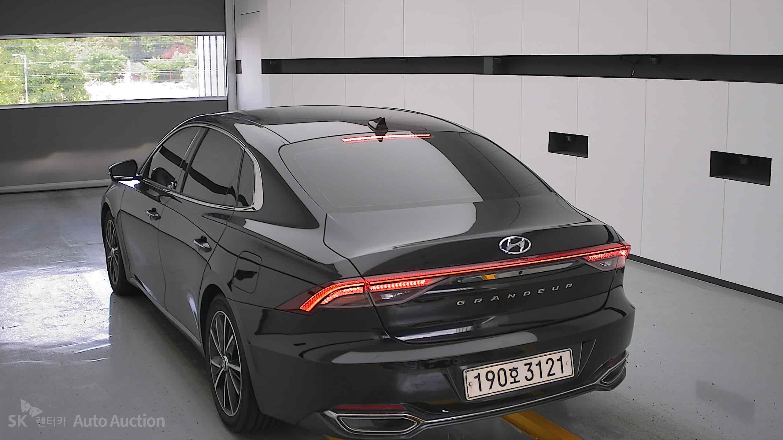 2022 - hyundai grandeur