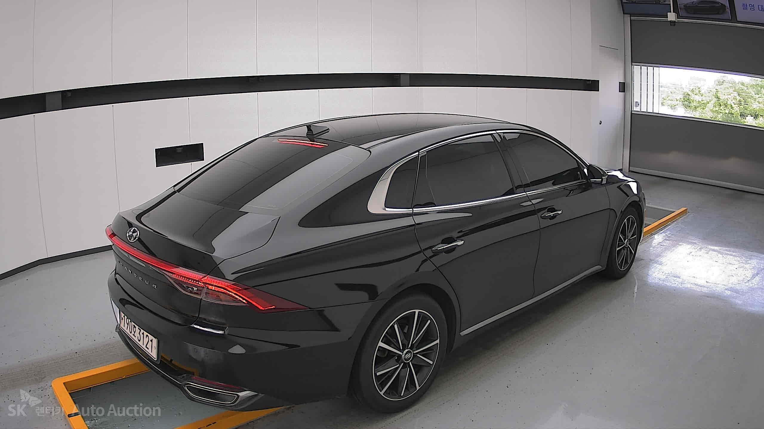 2022 - hyundai grandeur