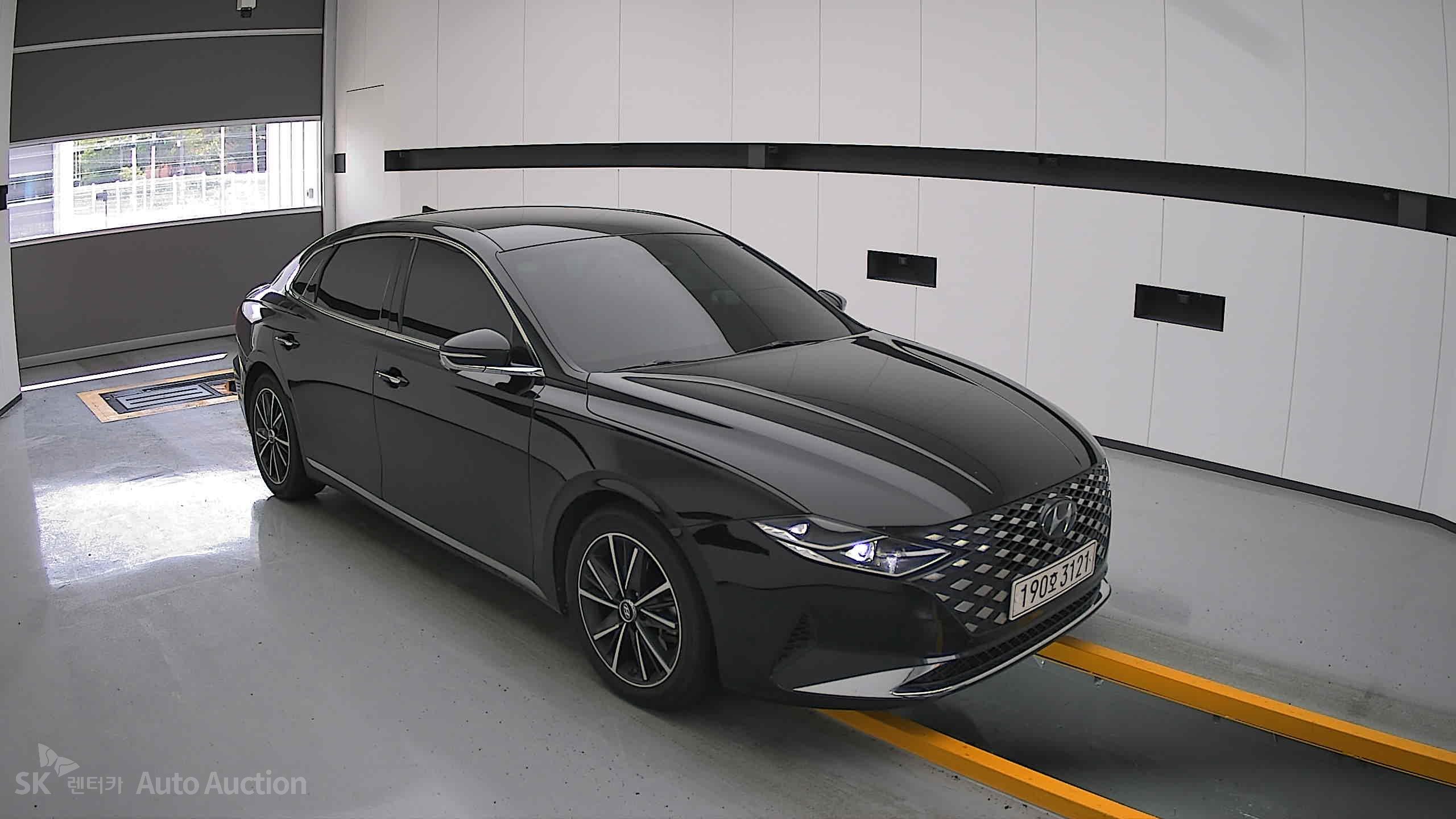 2022 - hyundai grandeur