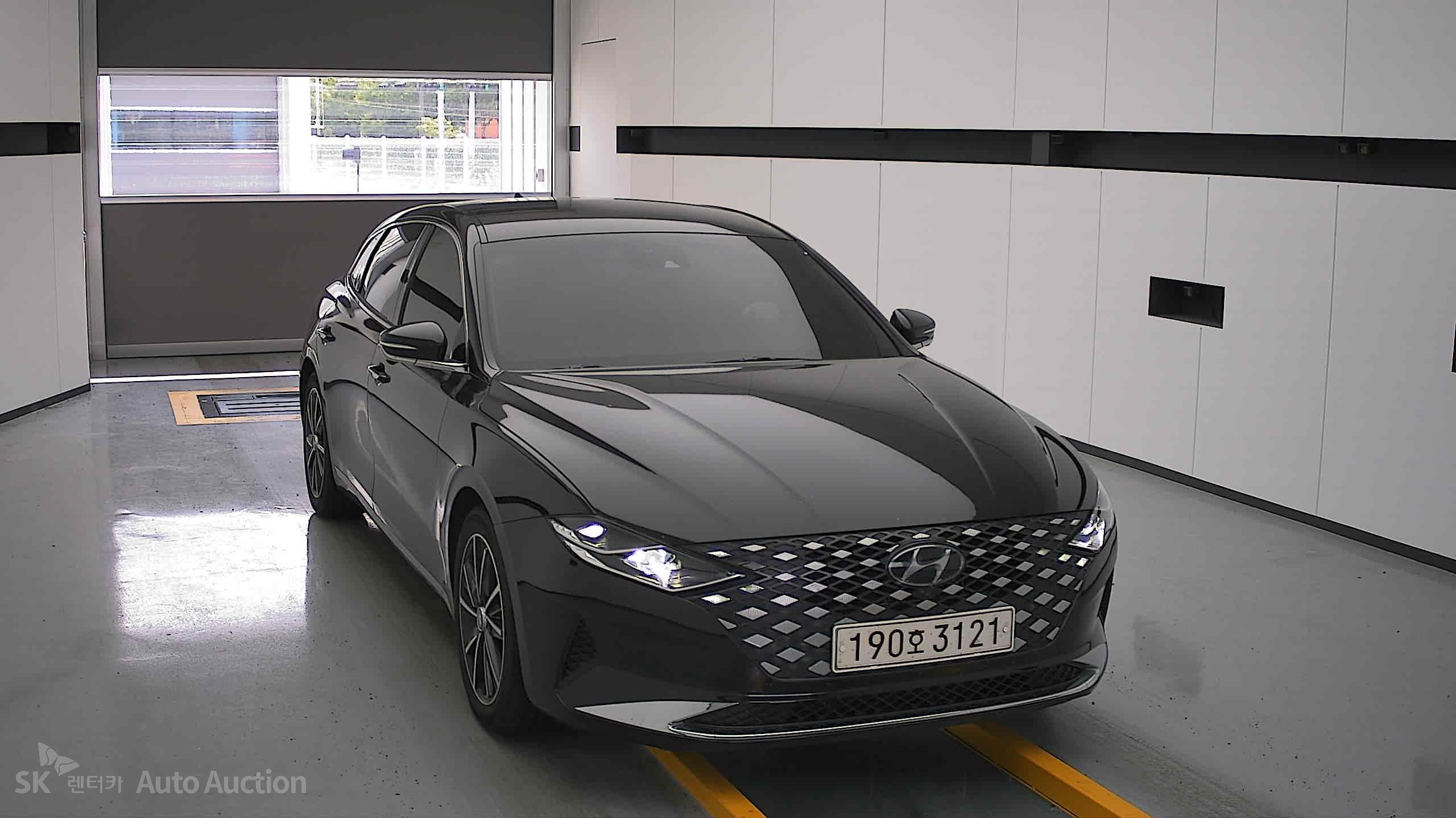 2022 - hyundai grandeur