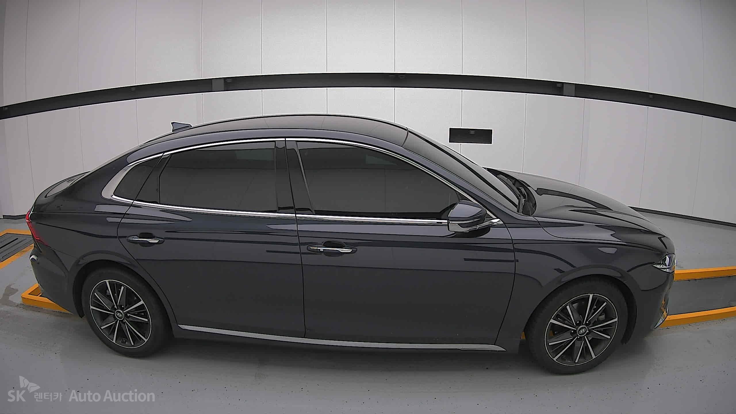 2022 - hyundai grandeur