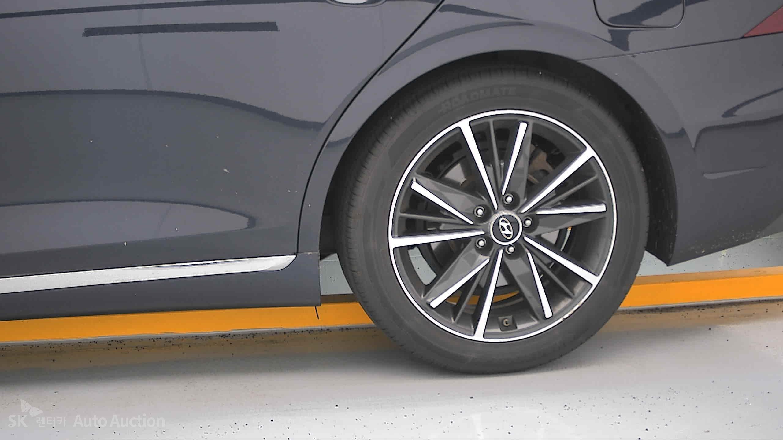 2022 - hyundai grandeur