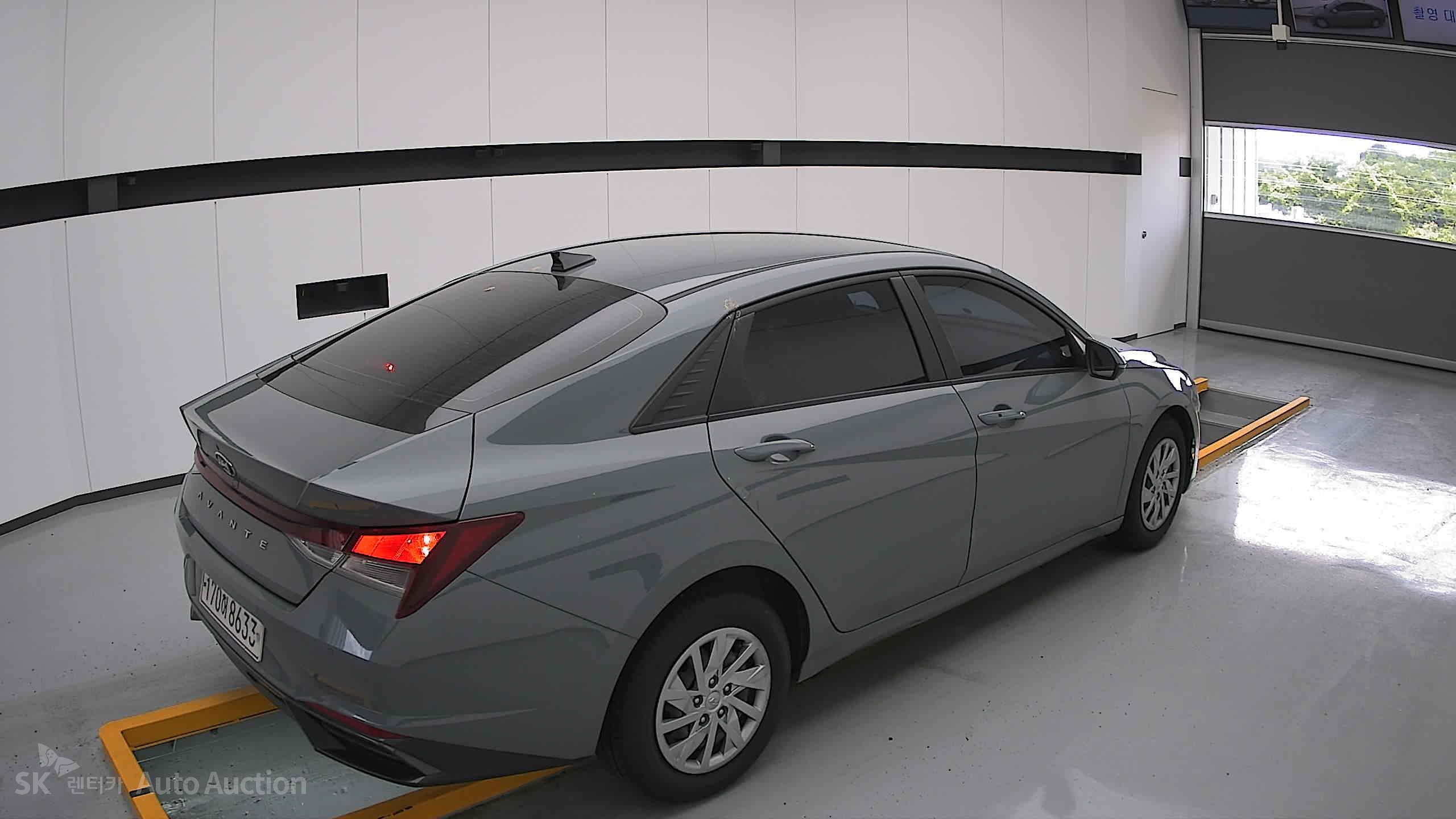 2021 - hyundai avante