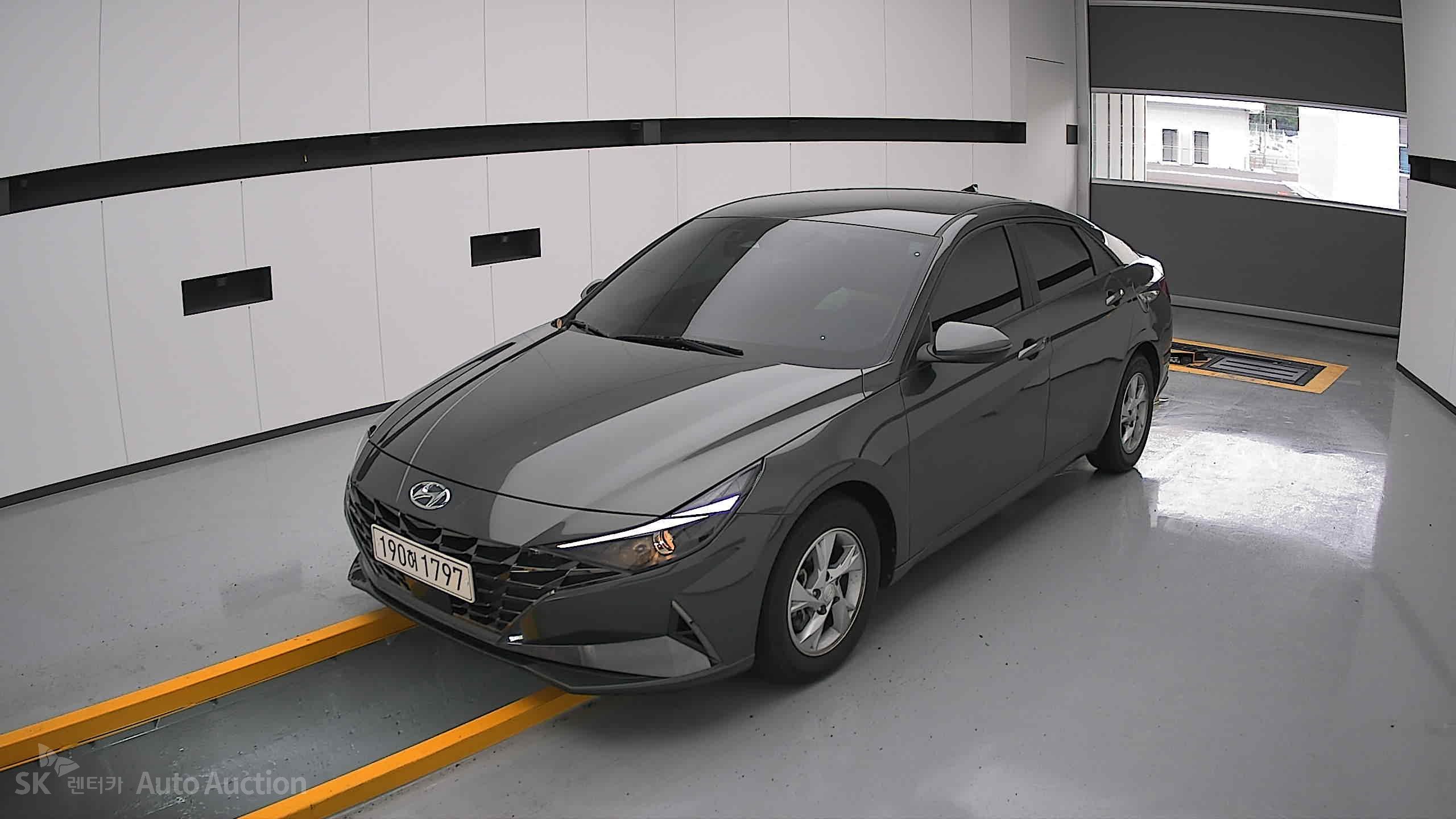2021 - hyundai avante