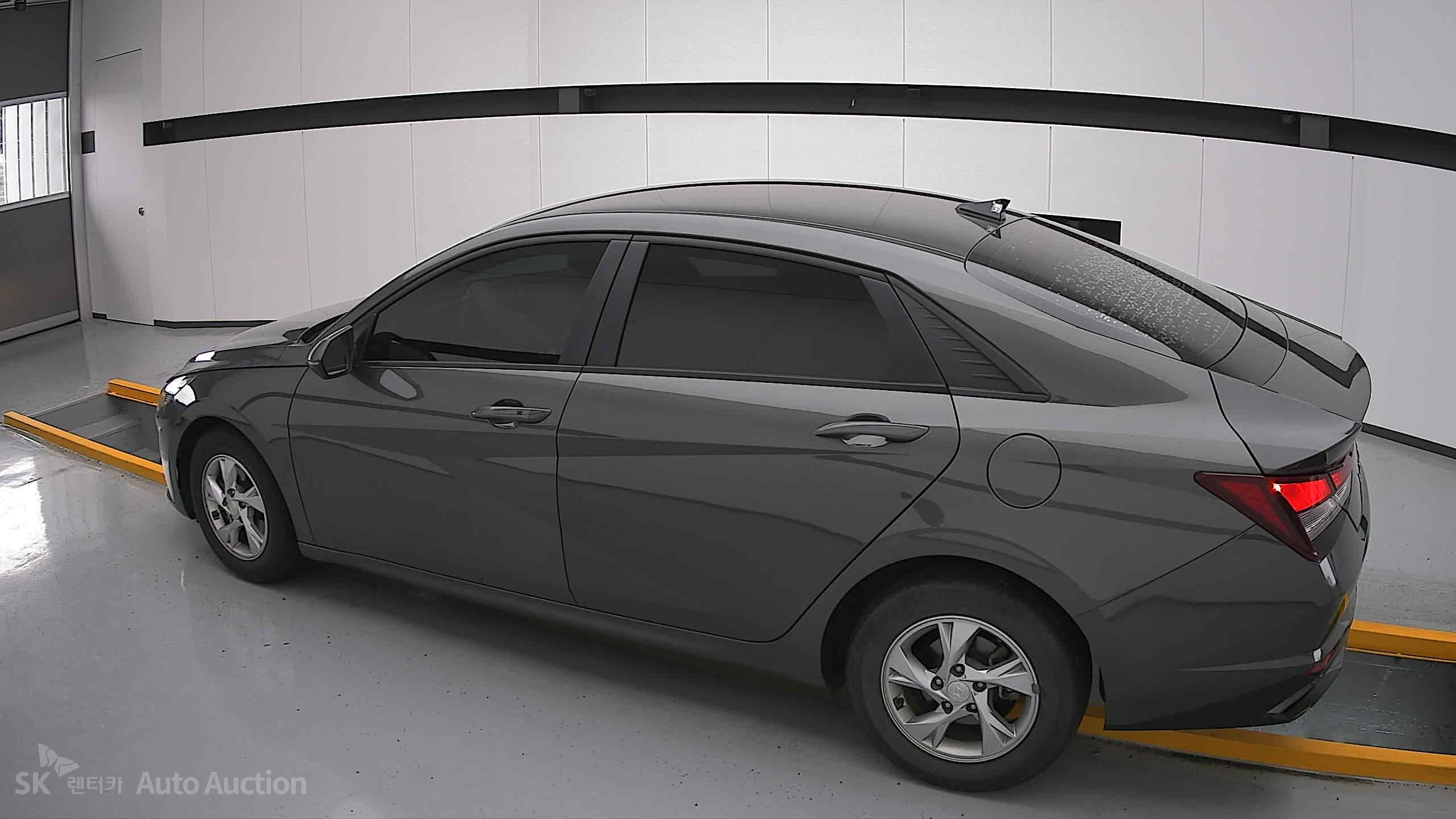 2021 - hyundai avante