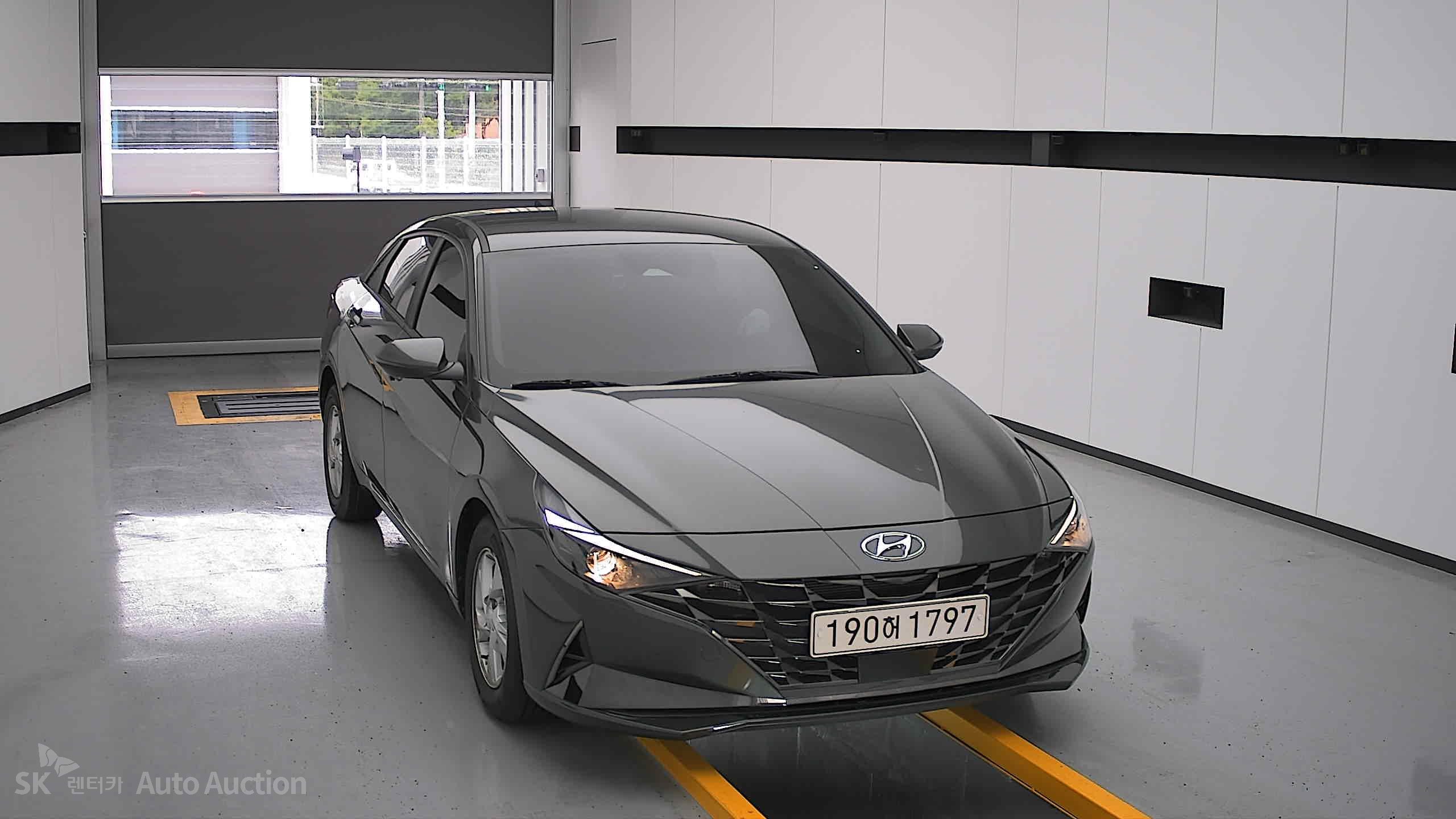 2021 - hyundai avante