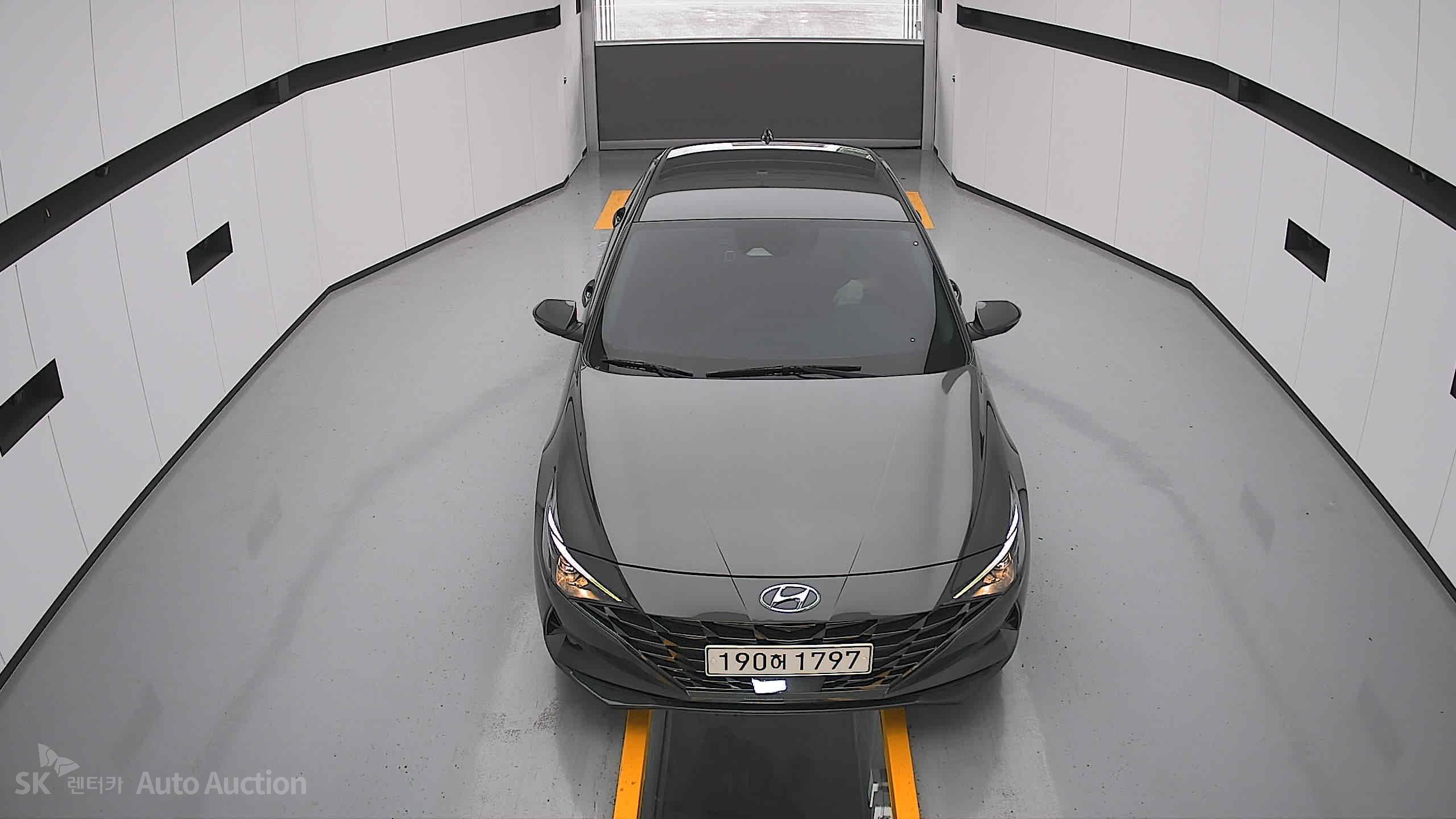 2021 - hyundai avante