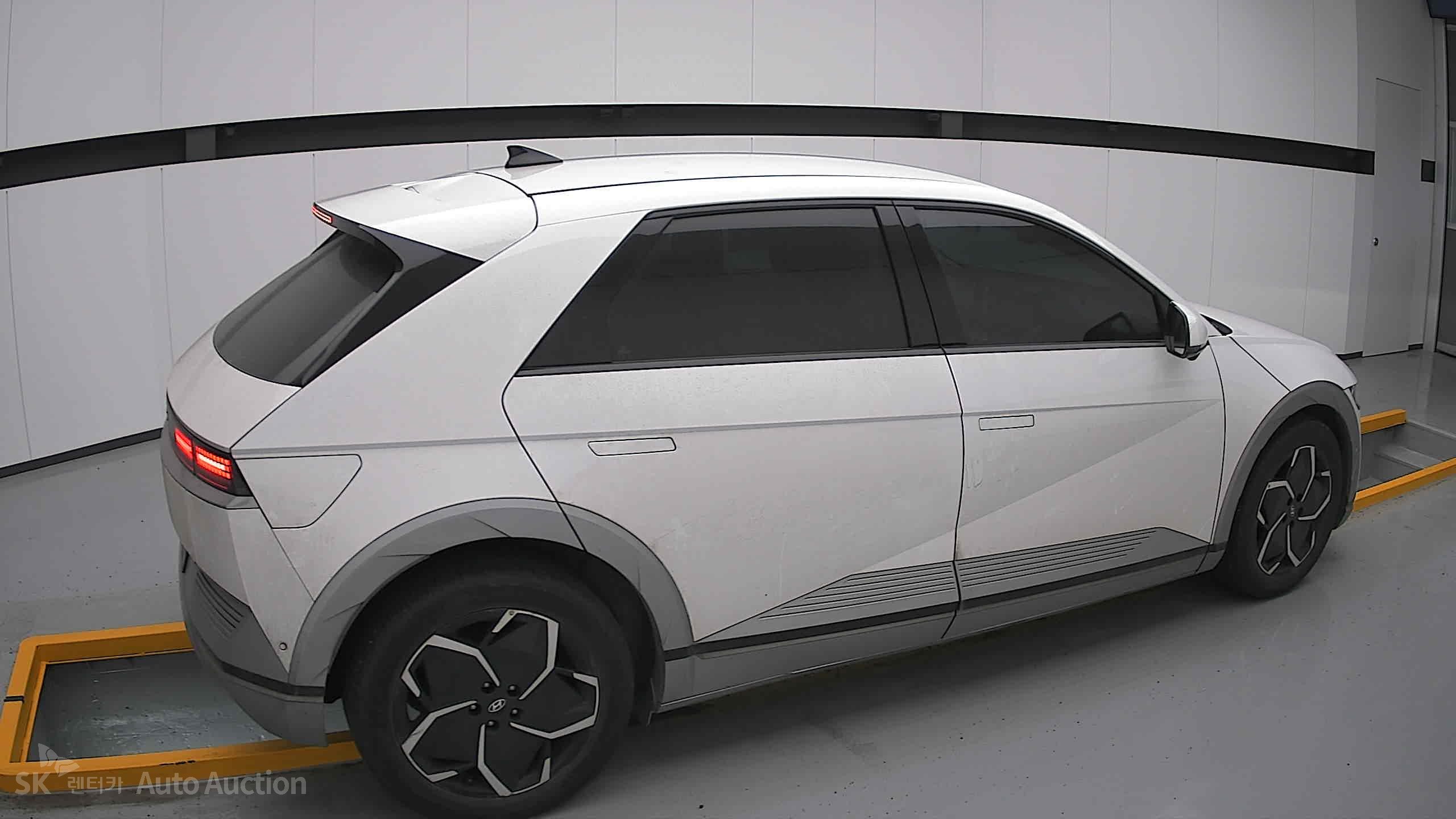 2022 - hyundai ioniq