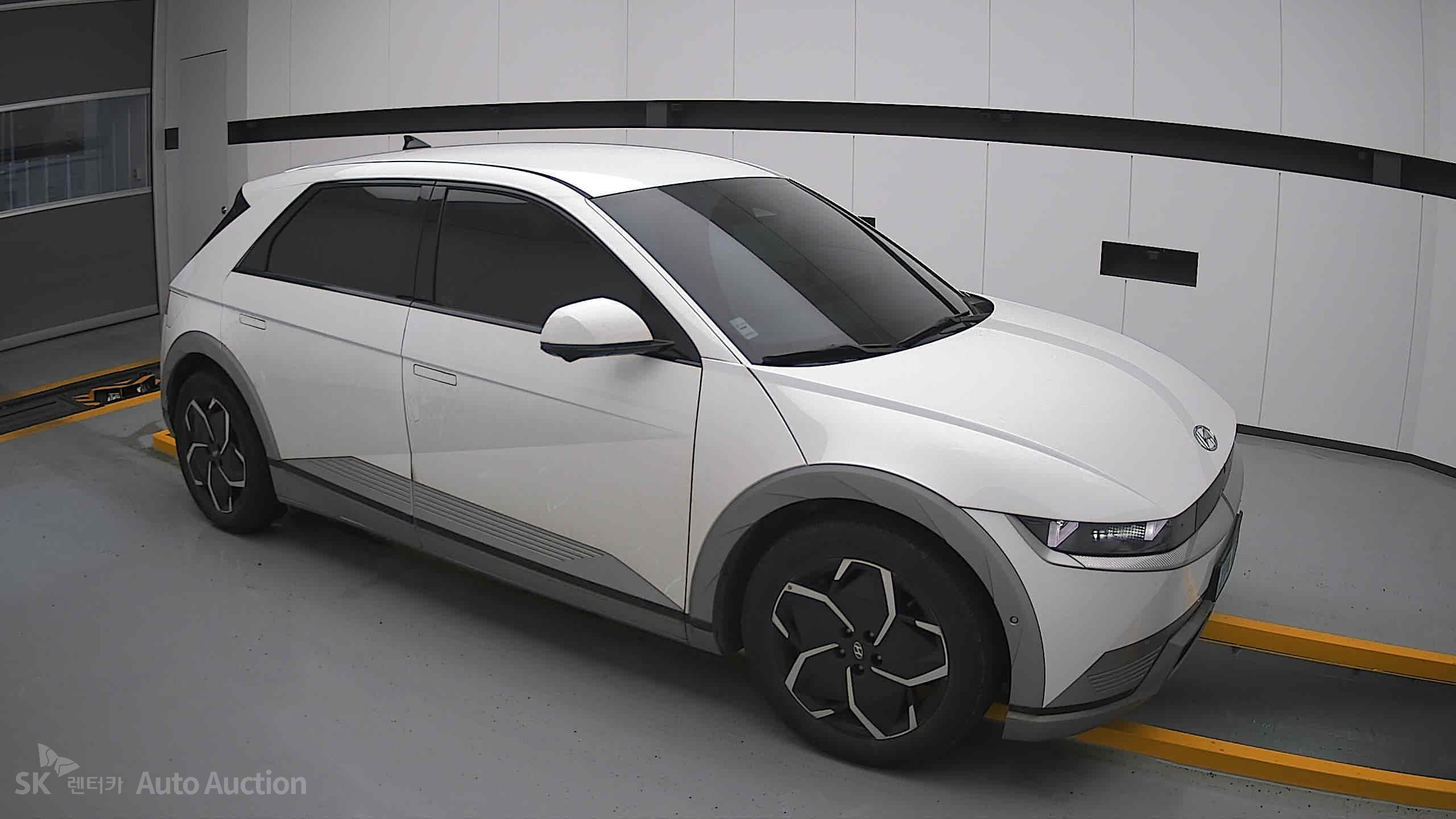 2022 - hyundai ioniq