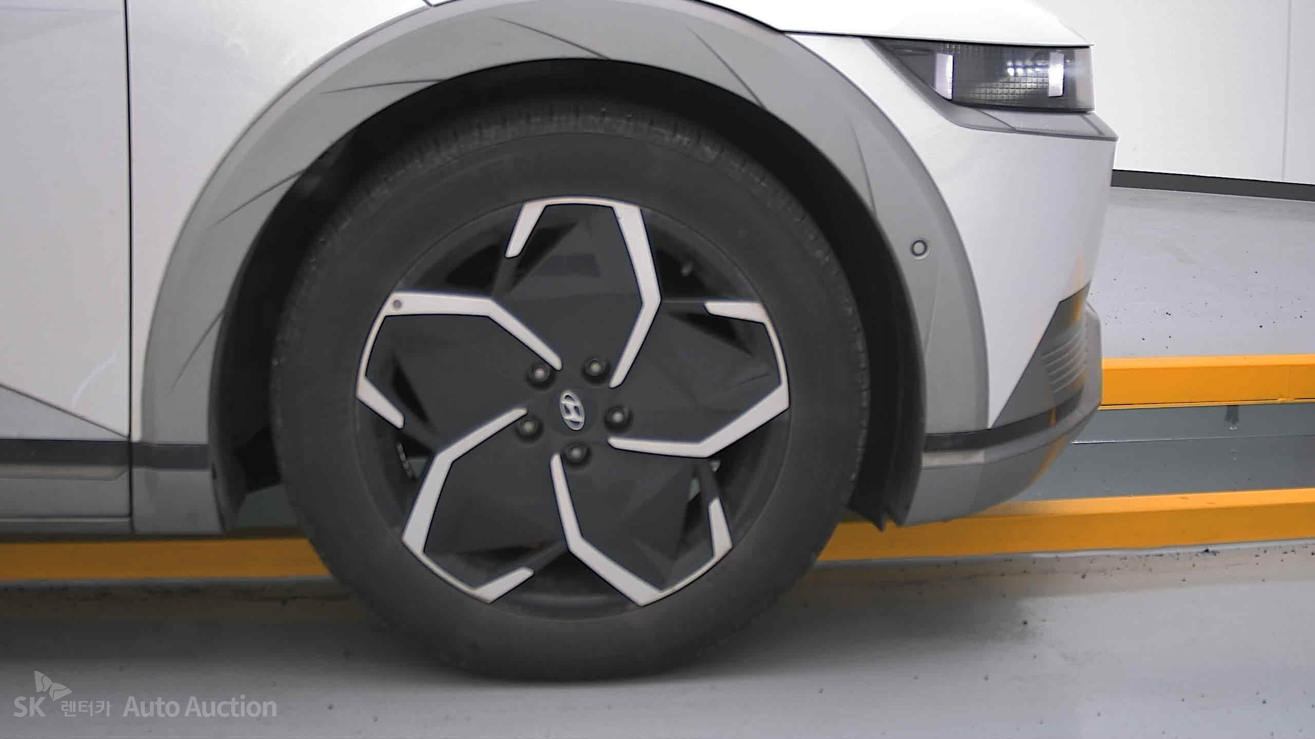 2022 - hyundai ioniq