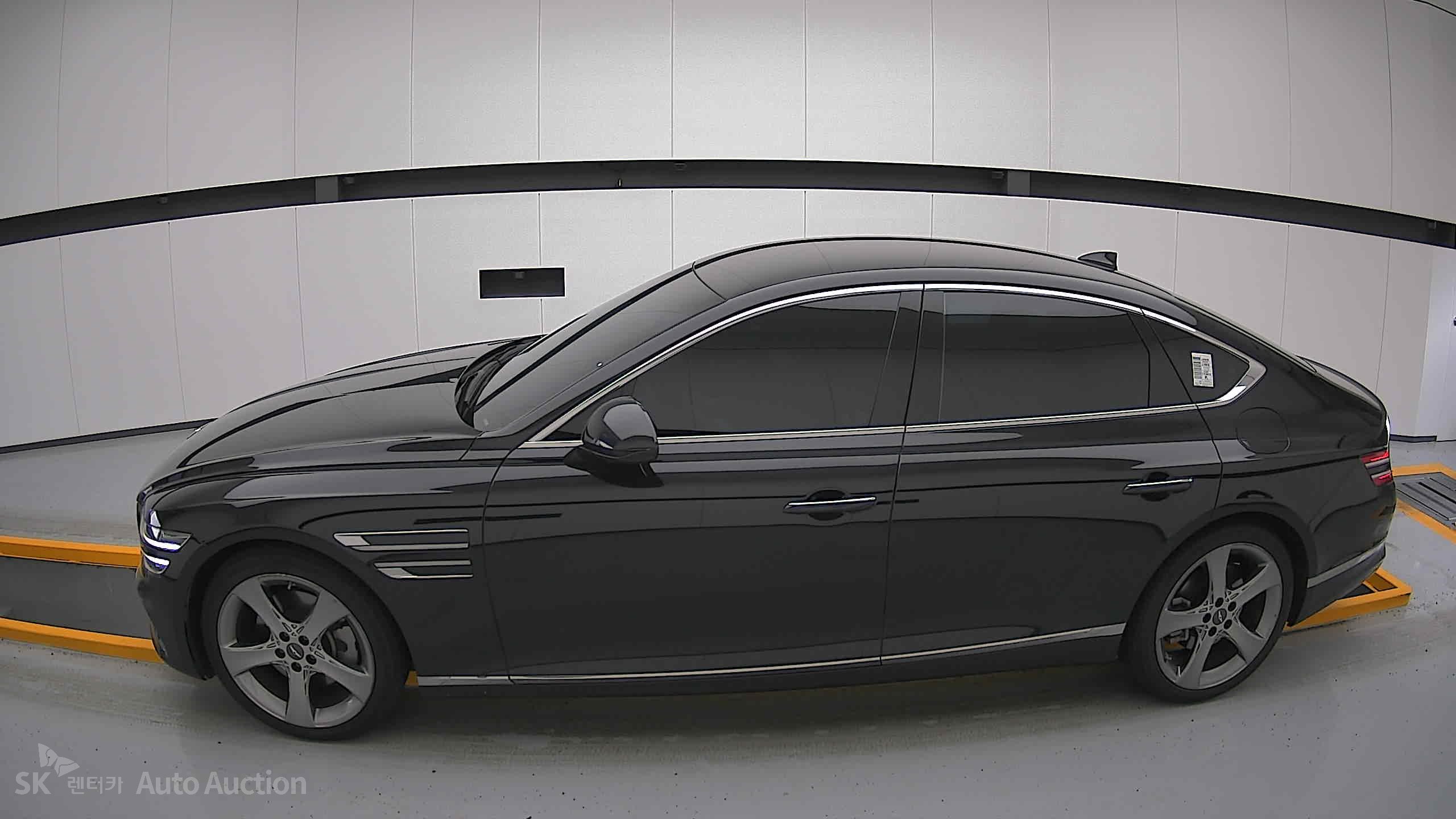 2021 - genesis g80