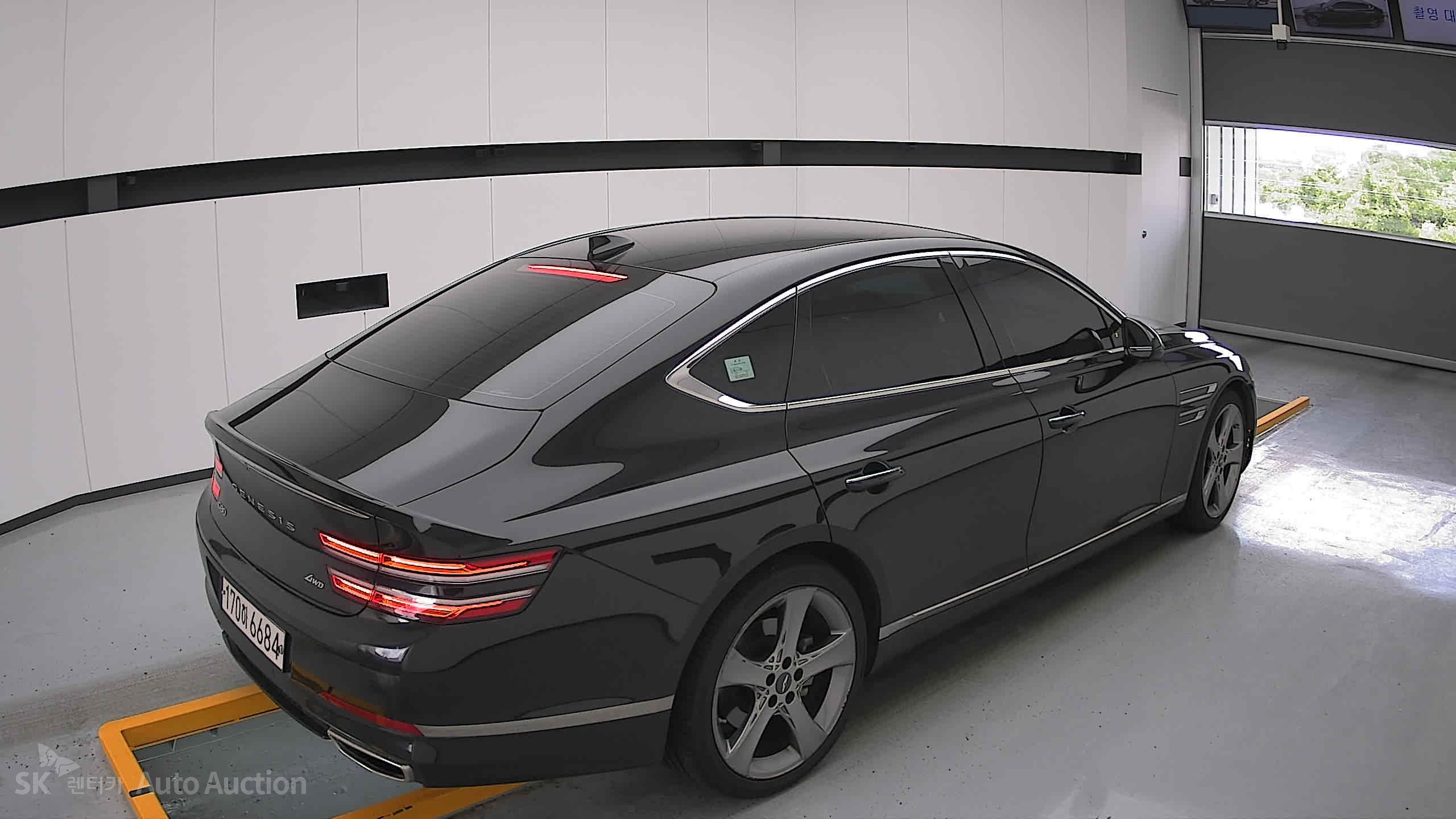 2021 - genesis g80