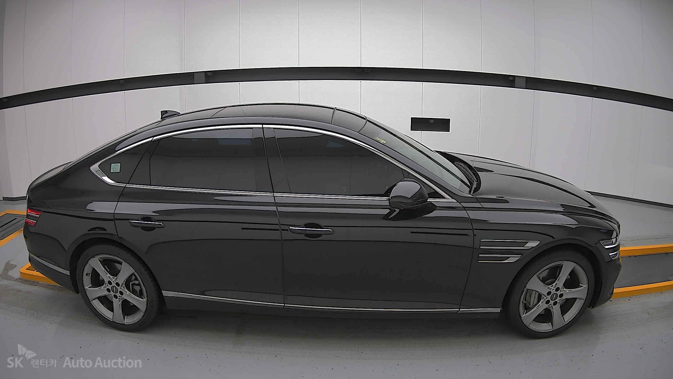 2021 - genesis g80
