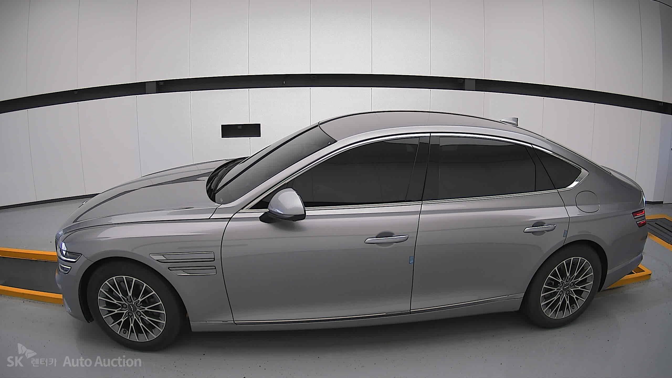 2022 - genesis g80