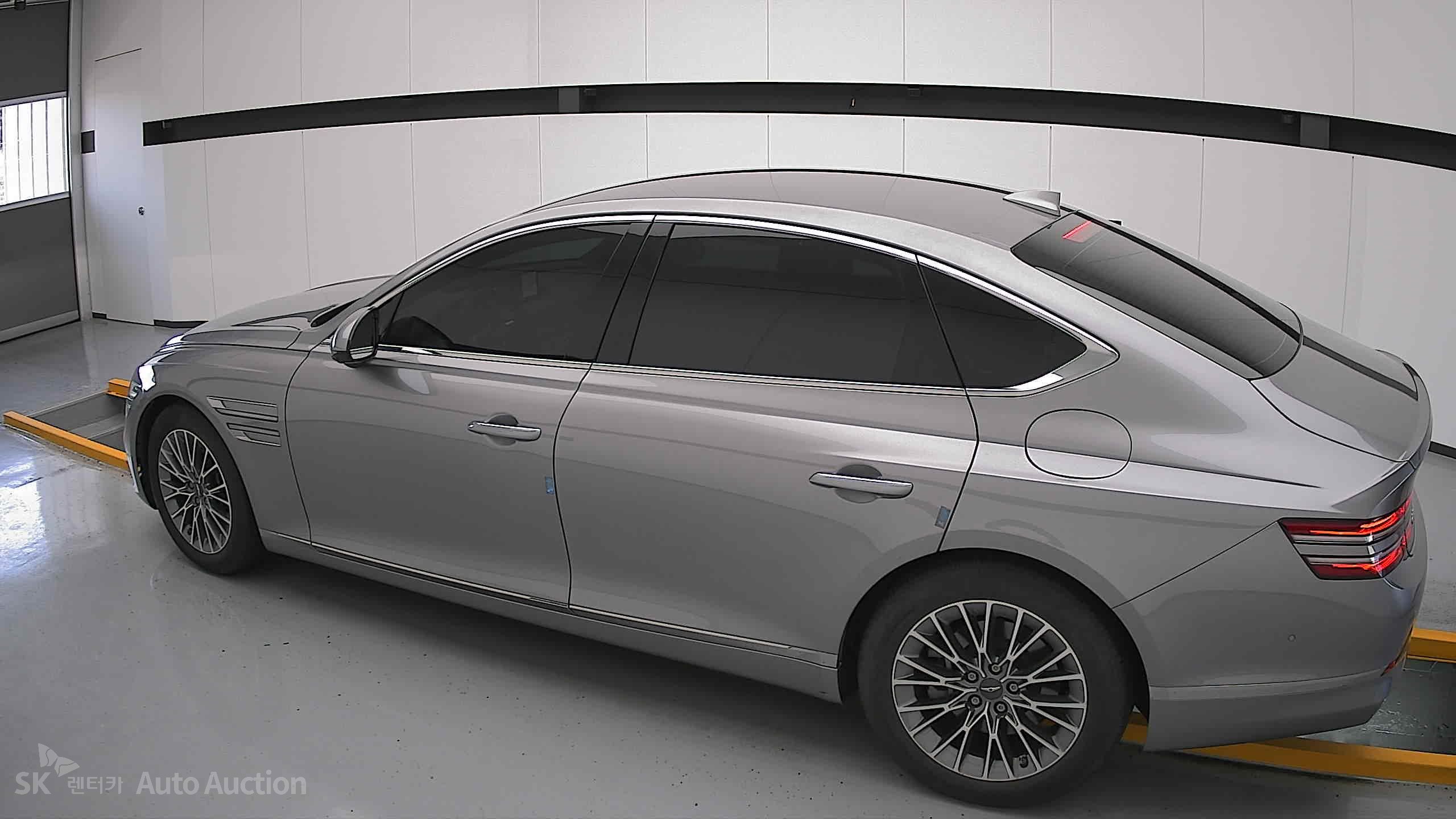 2022 - genesis g80