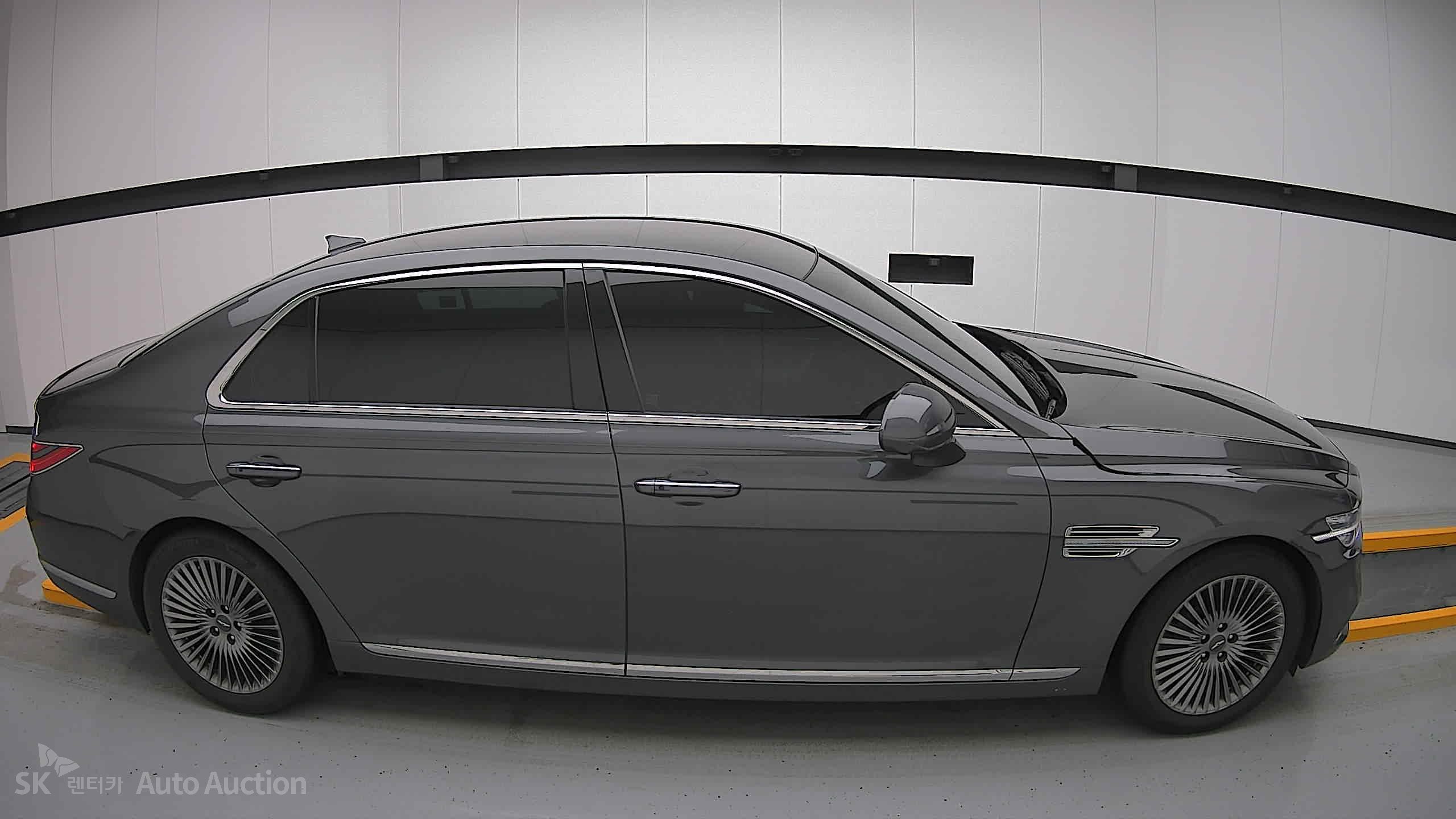 2021 - genesis g90