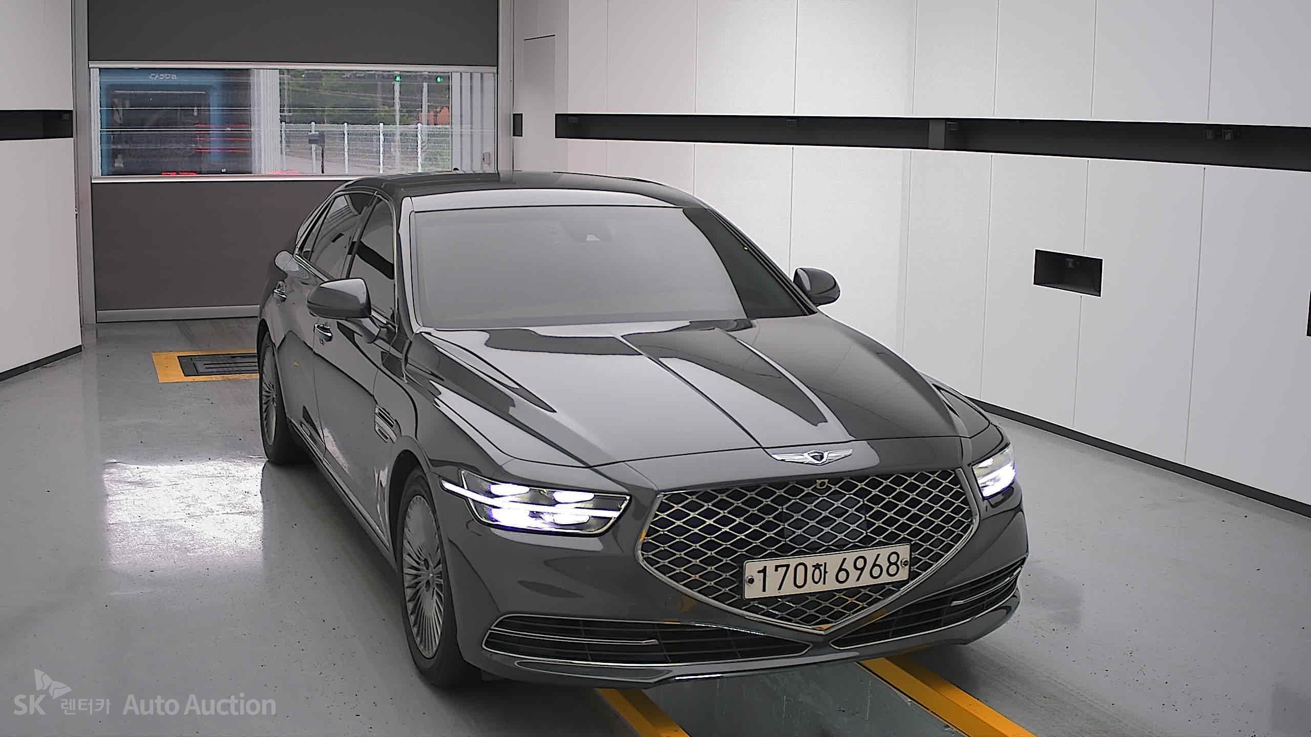 2021 - genesis g90