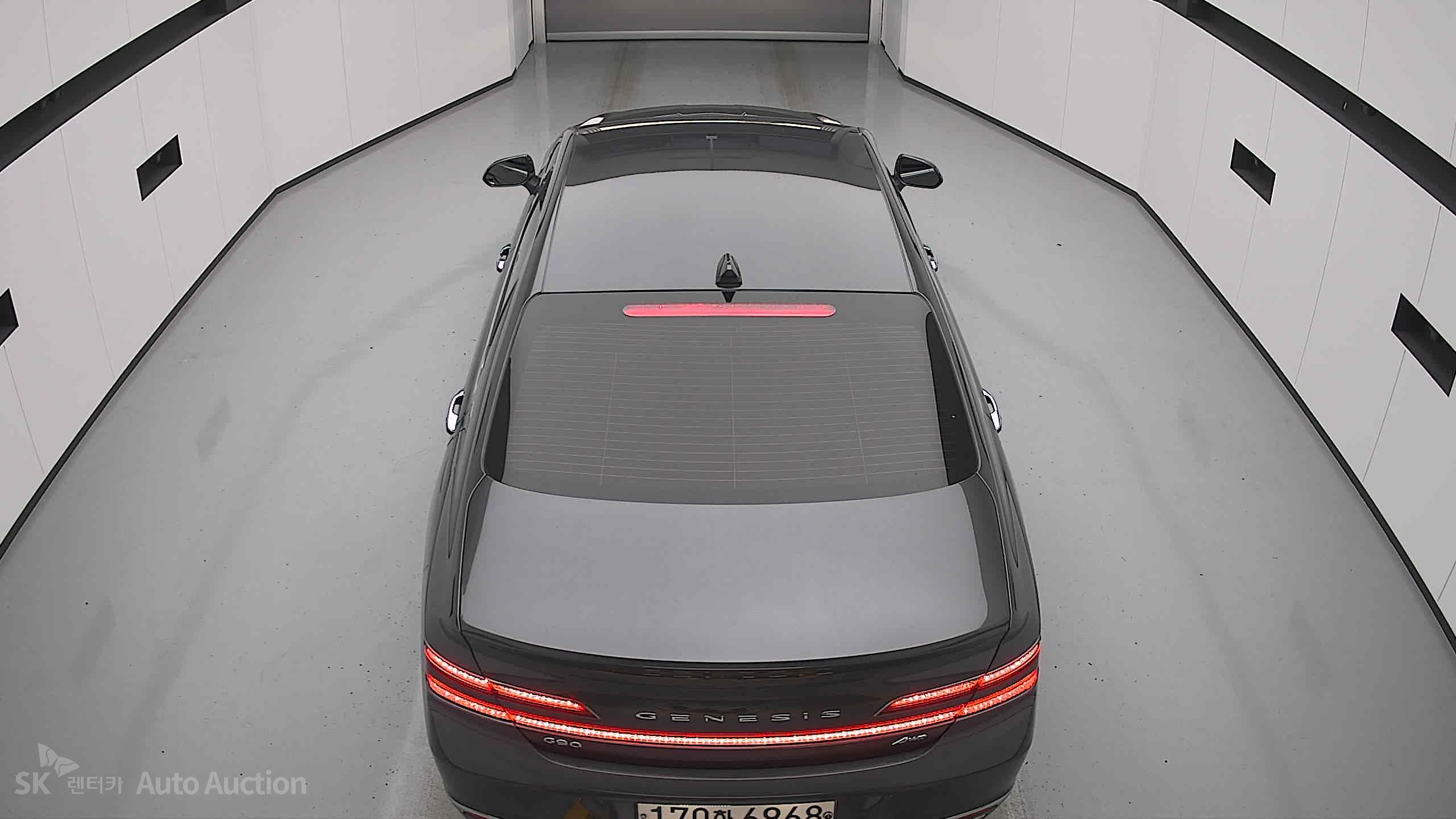 2021 - genesis g90