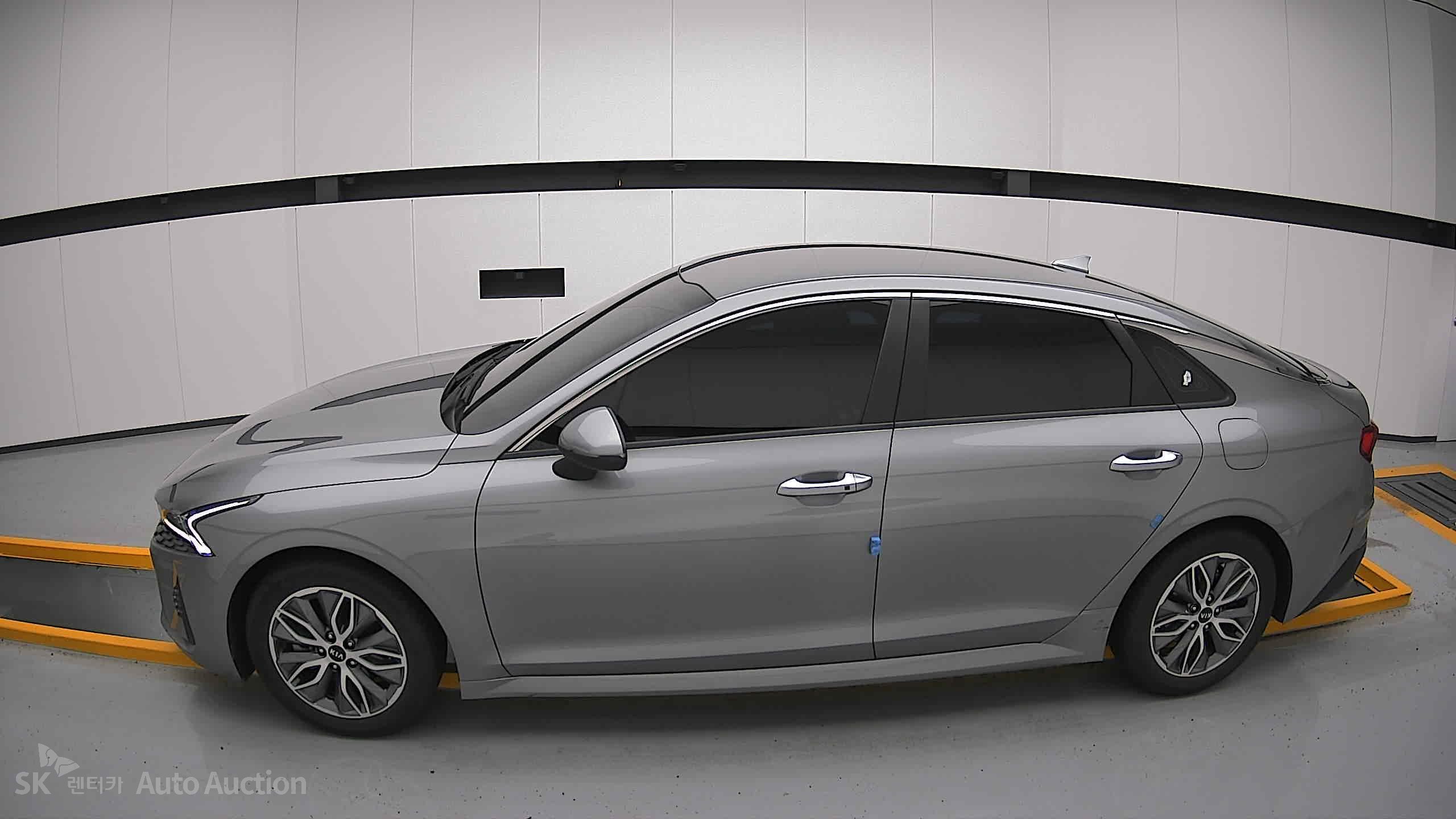 2021 - kia k5