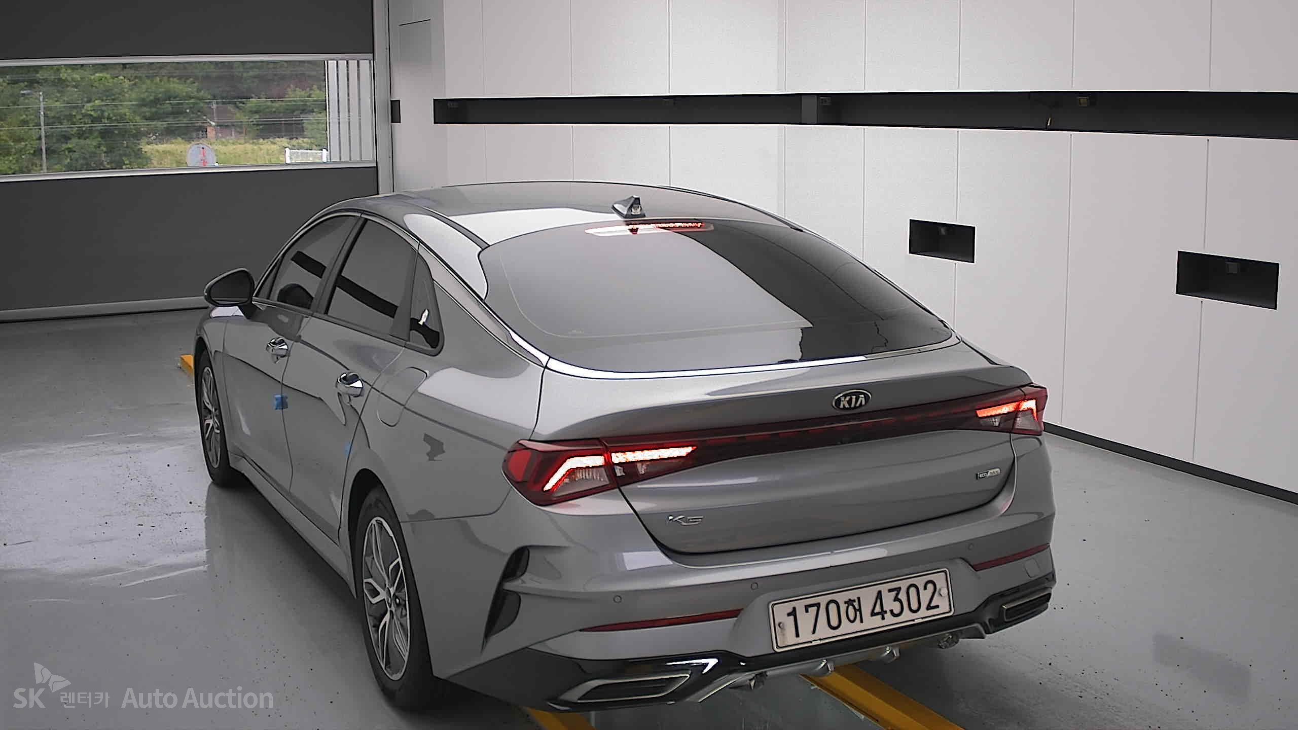 2021 - kia k5