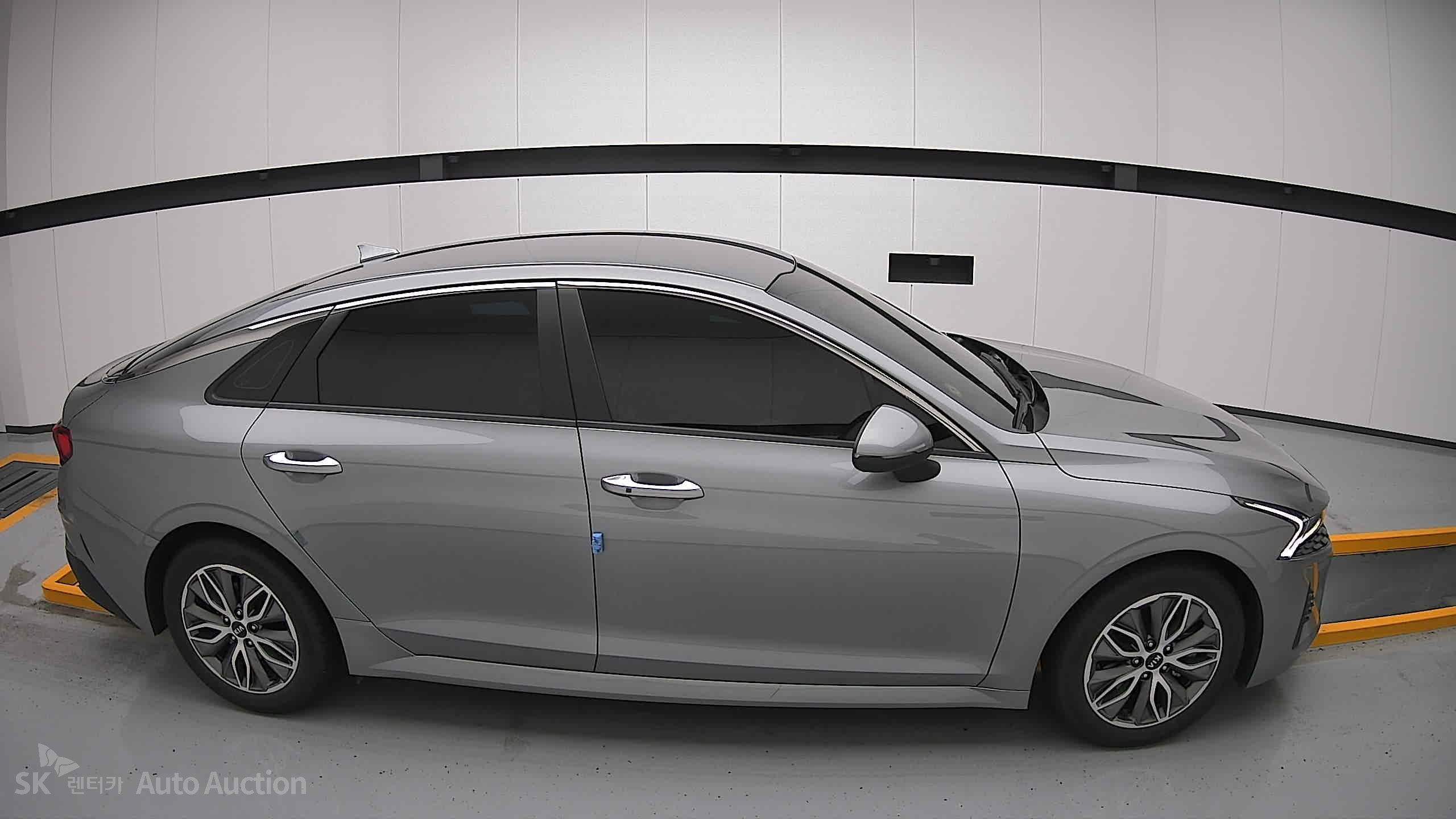 2021 - kia k5