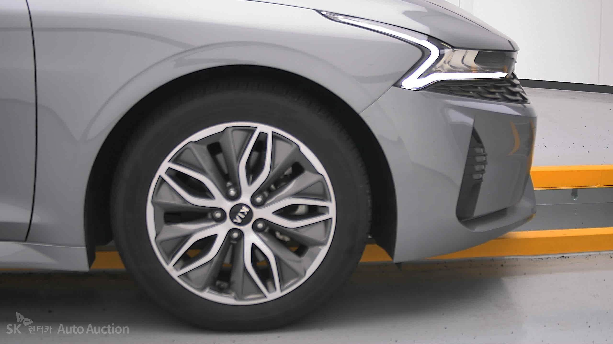 2021 - kia k5