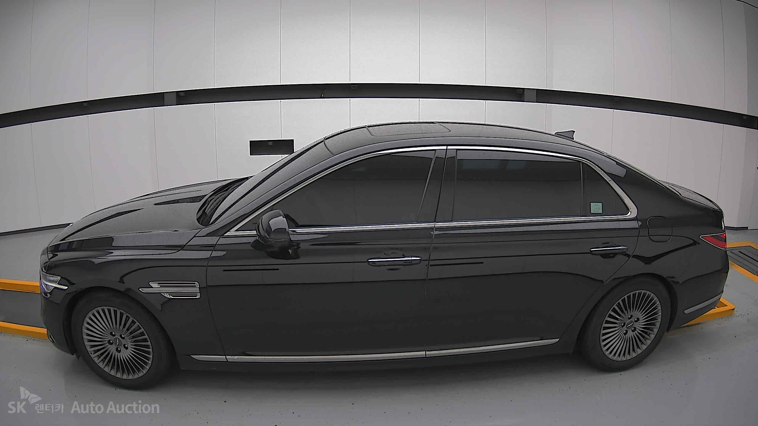 2021 - genesis g90