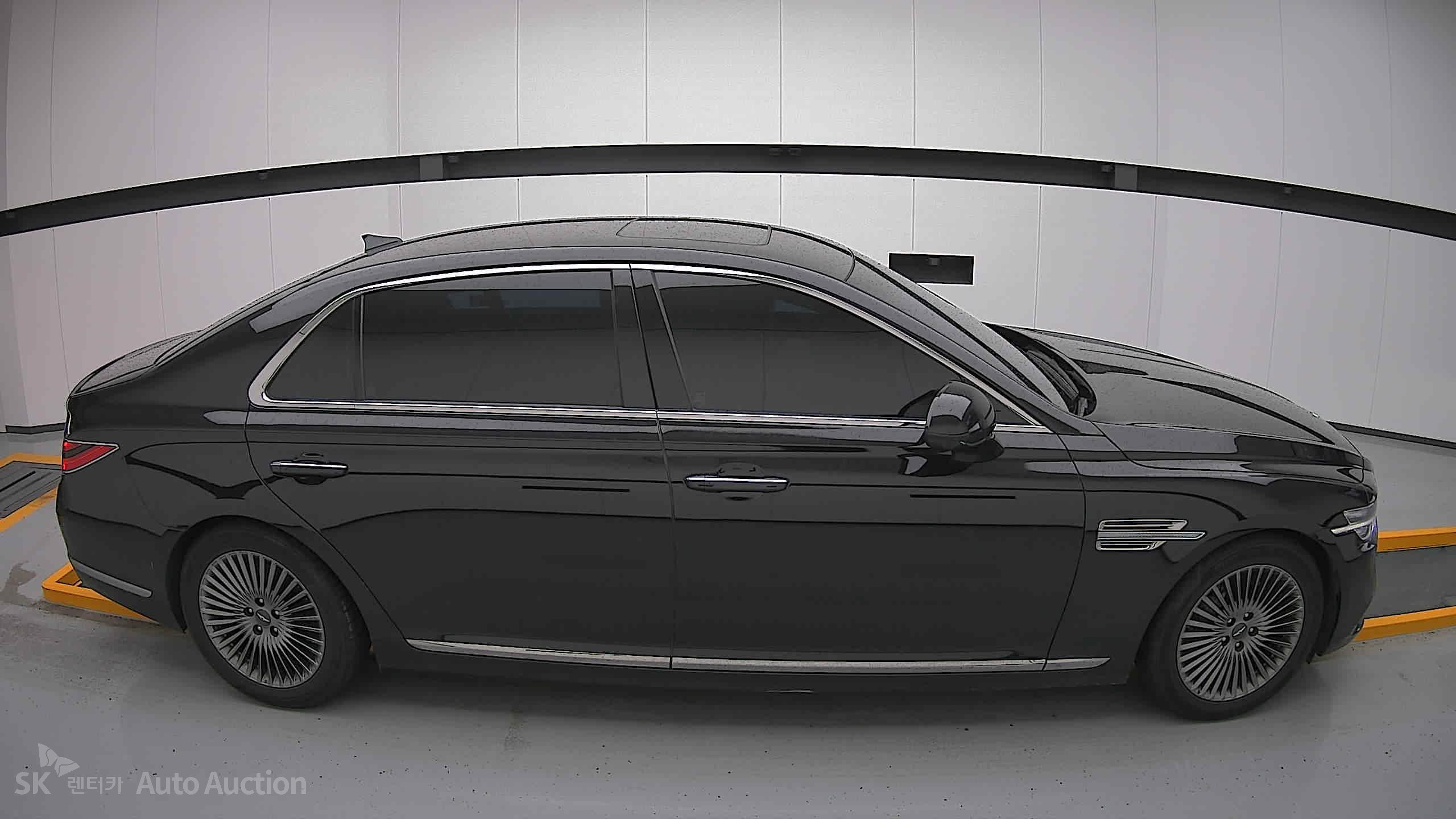 2021 - genesis g90