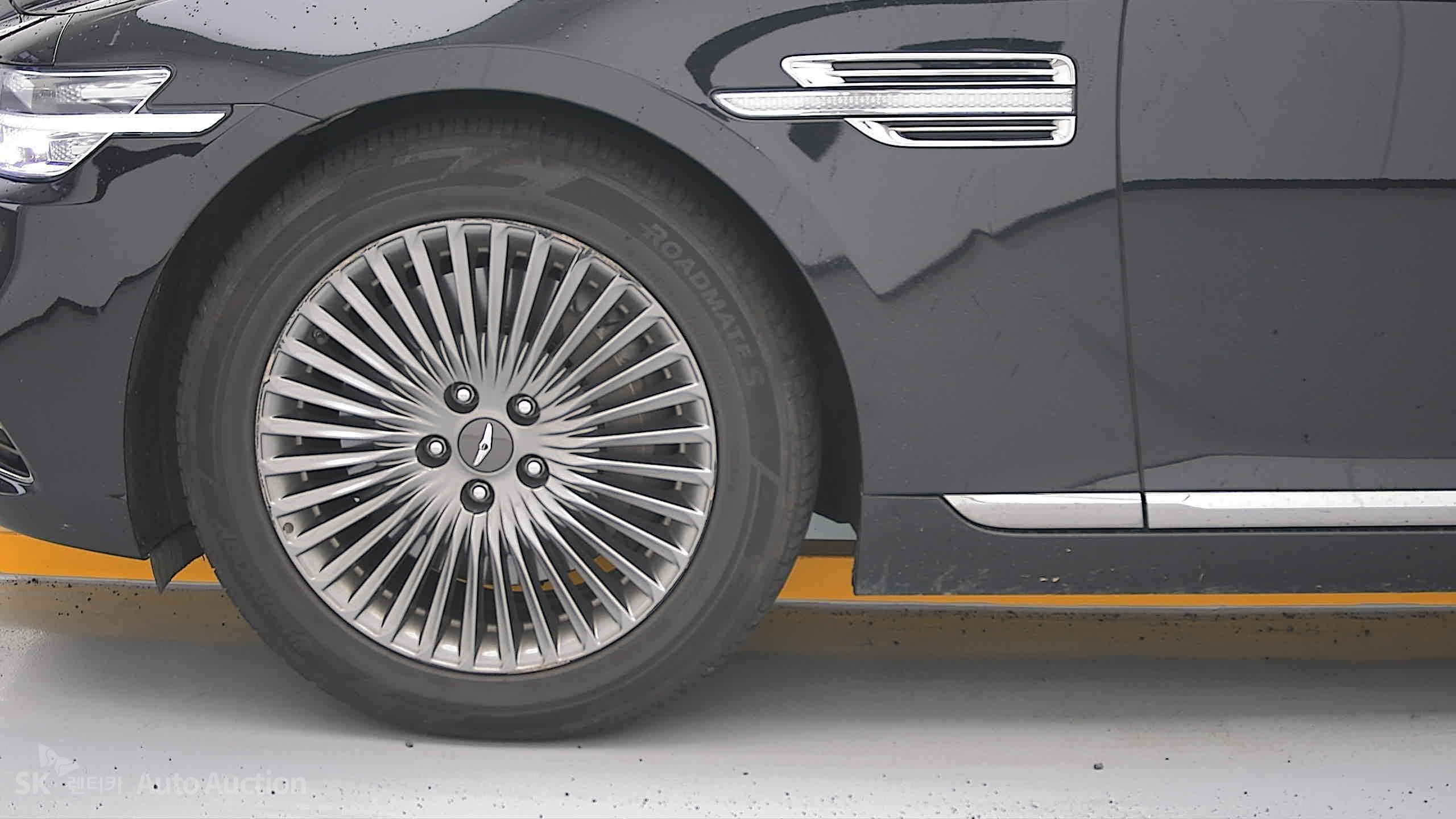 2021 - genesis g90