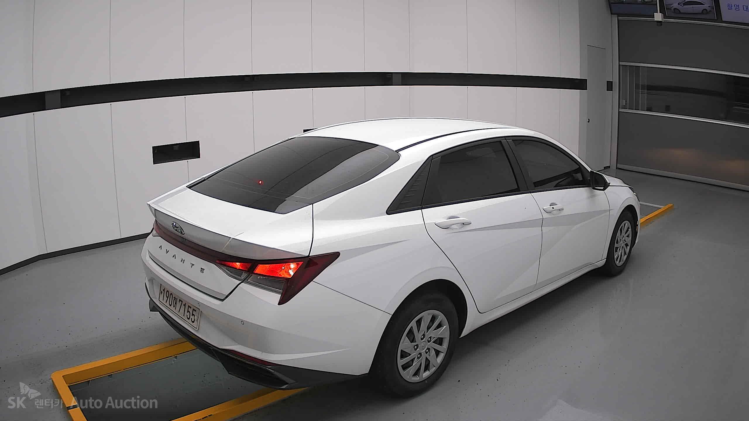 2022 - hyundai avante