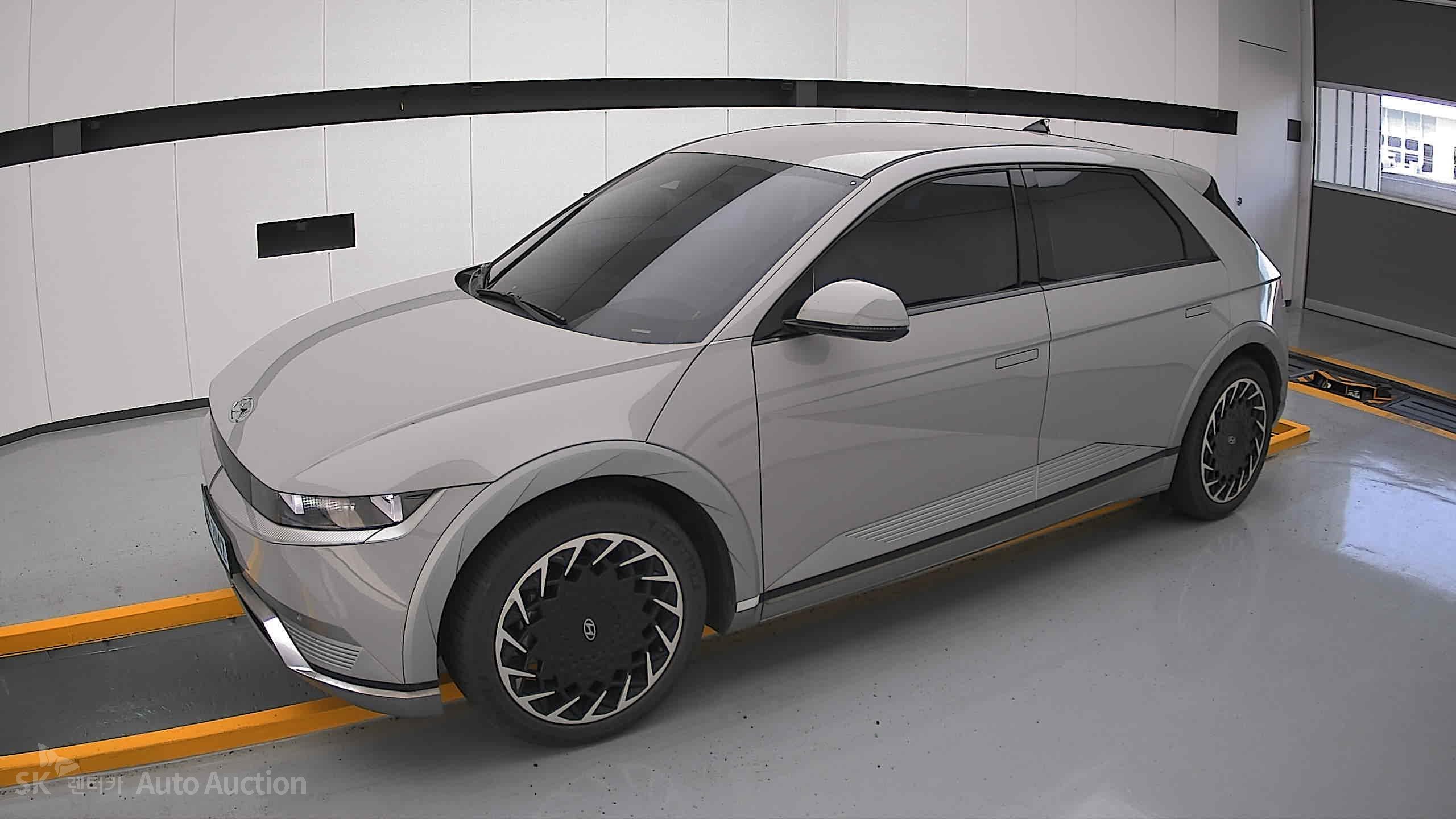 2022 - hyundai ioniq