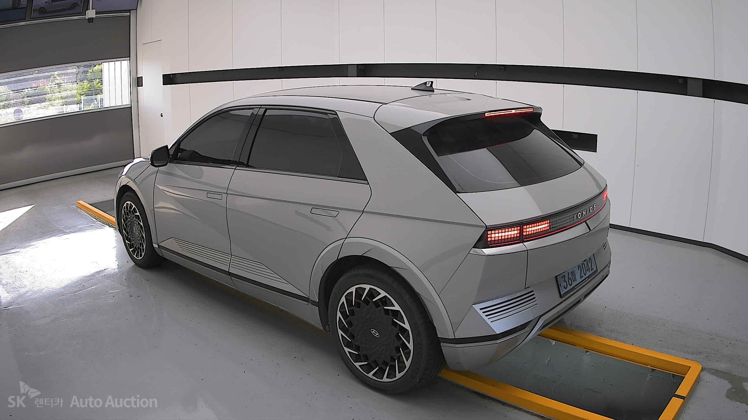 2022 - hyundai ioniq