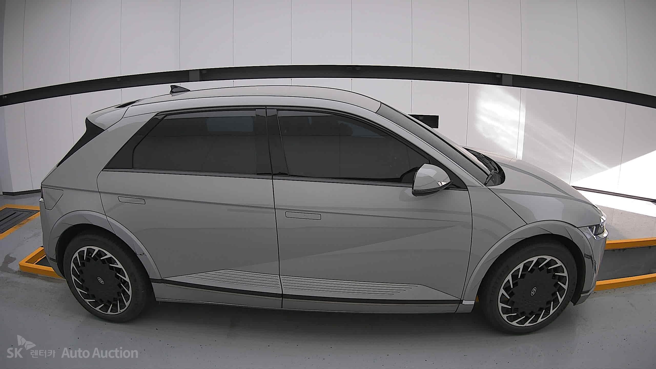 2022 - hyundai ioniq