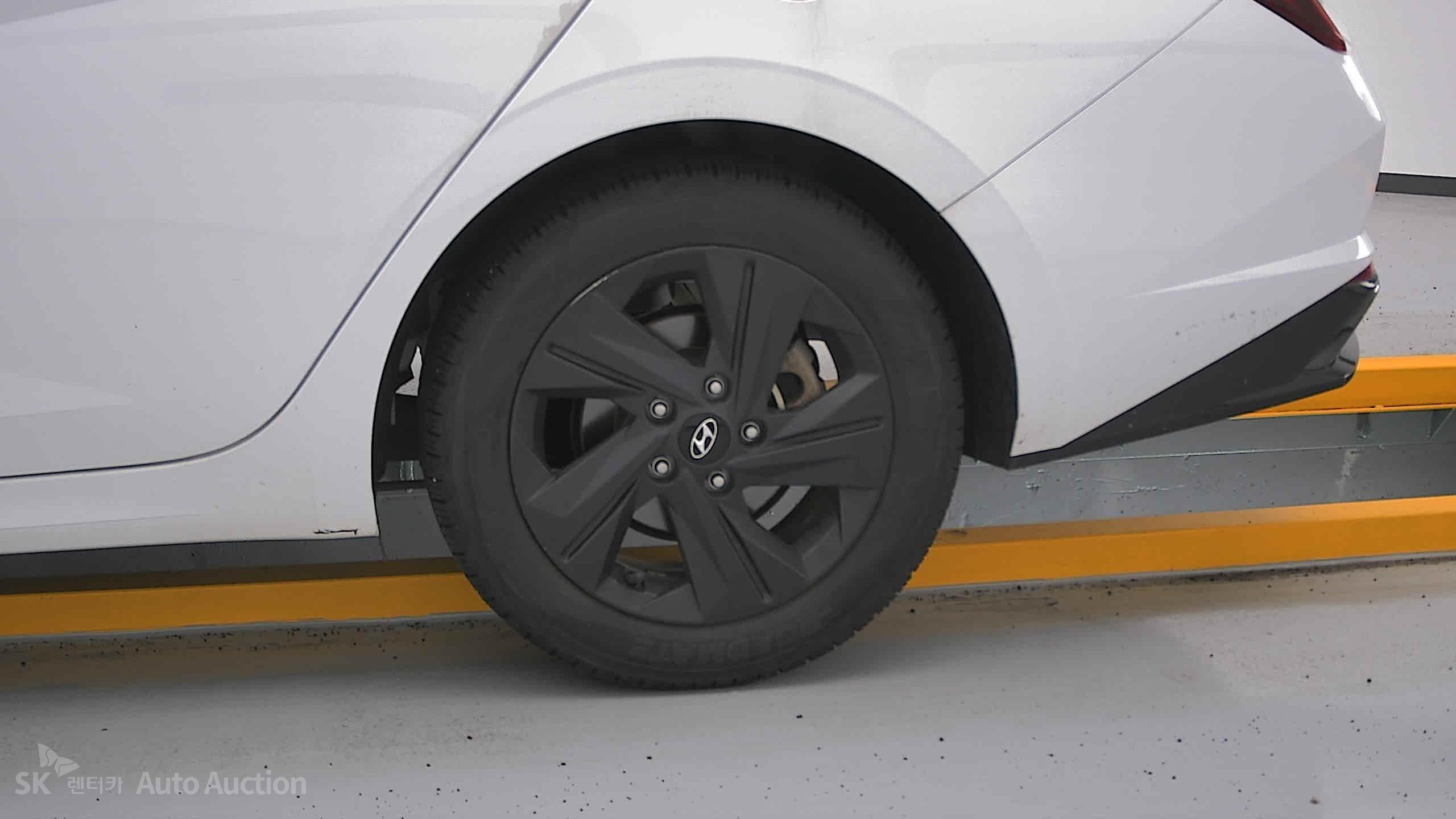 2023 - hyundai avante