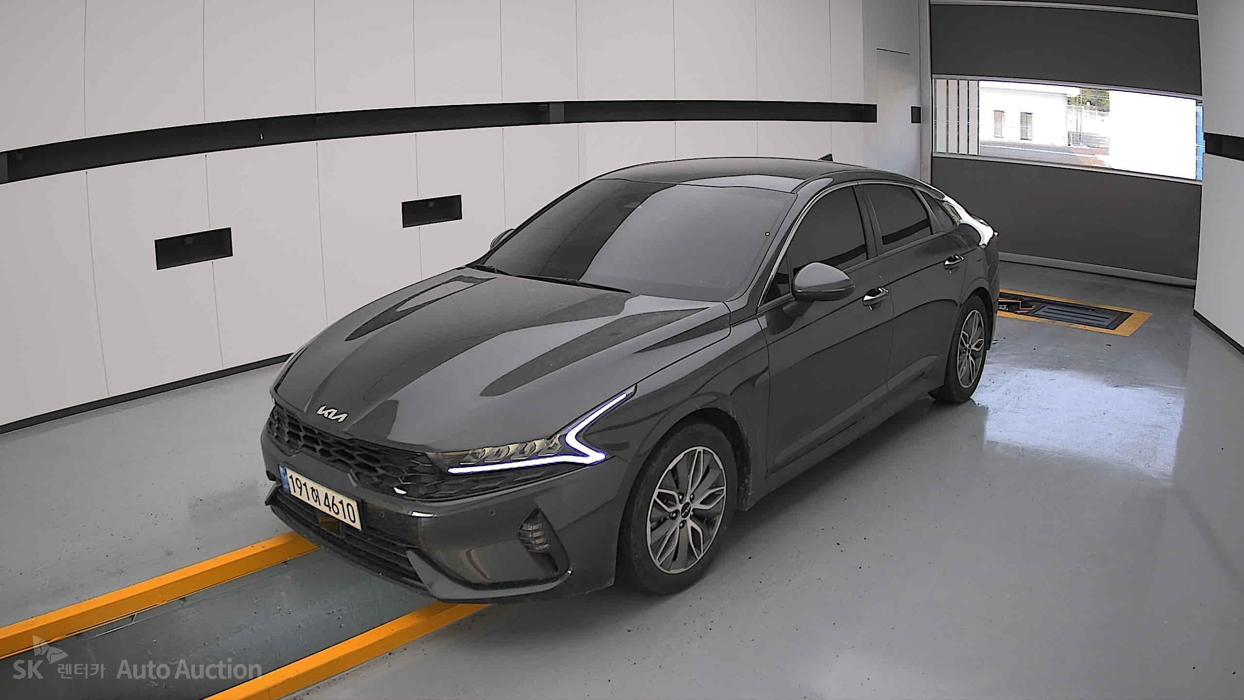 2022 - kia k5