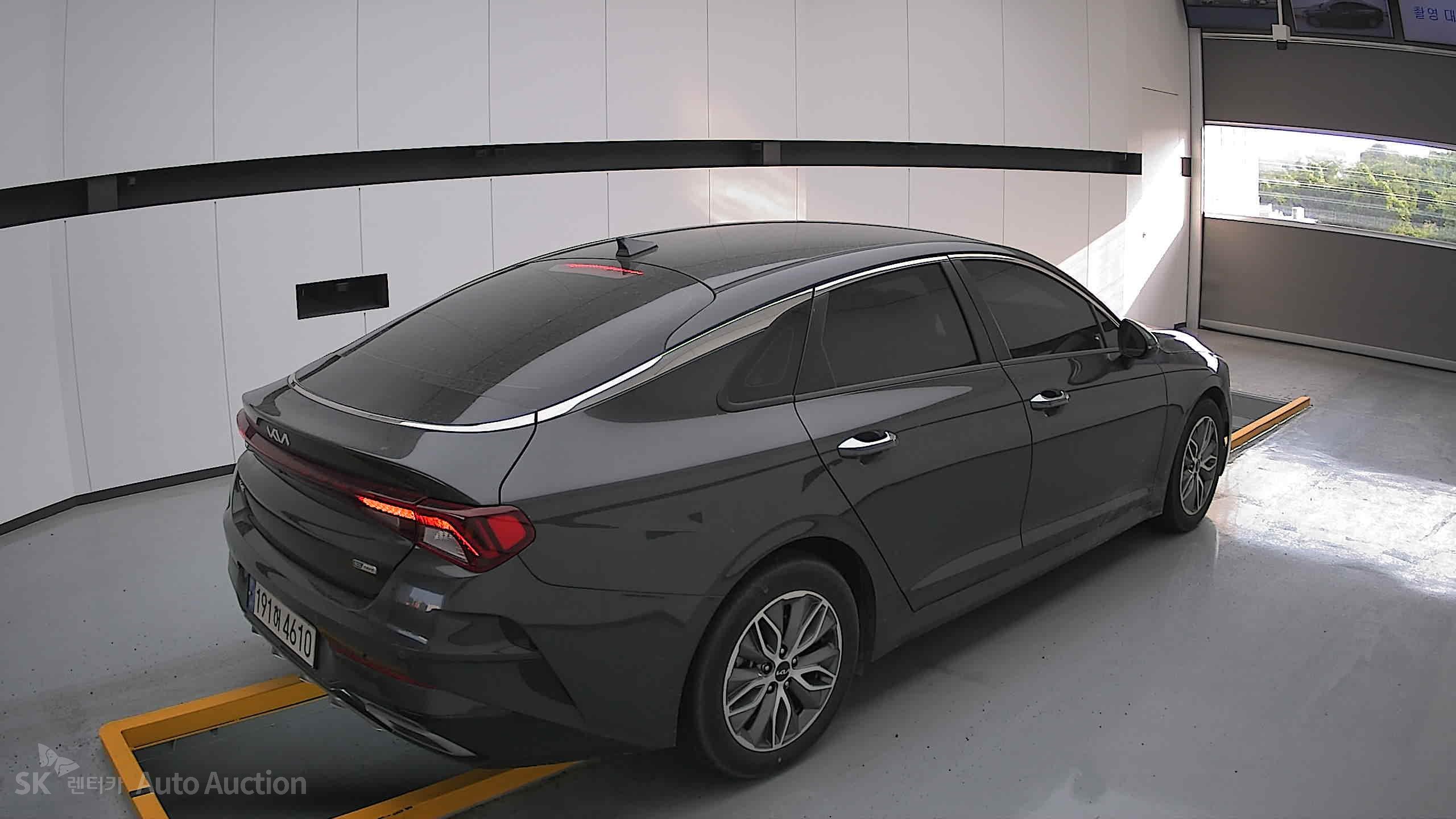 2022 - kia k5