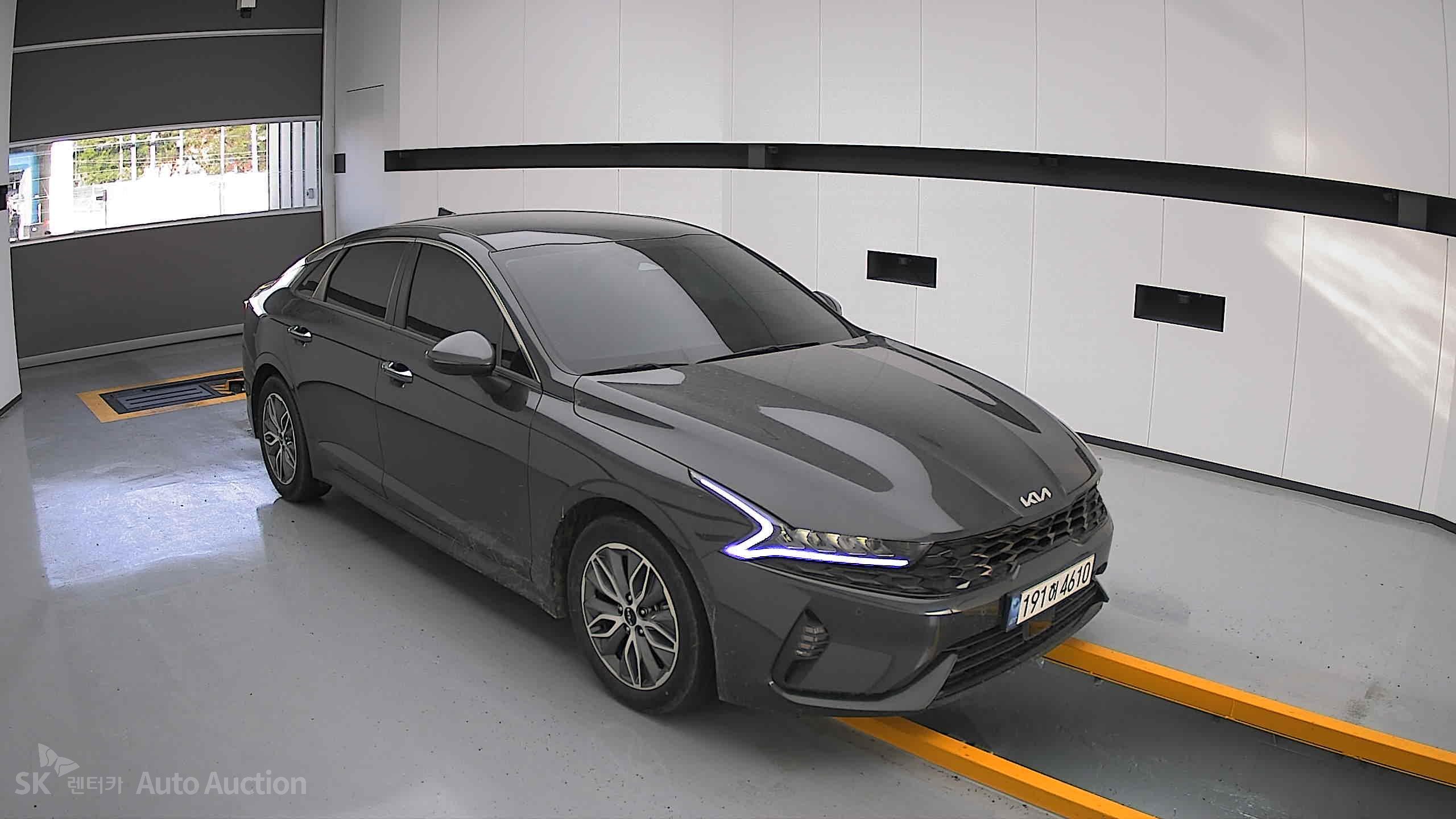 2022 - kia k5