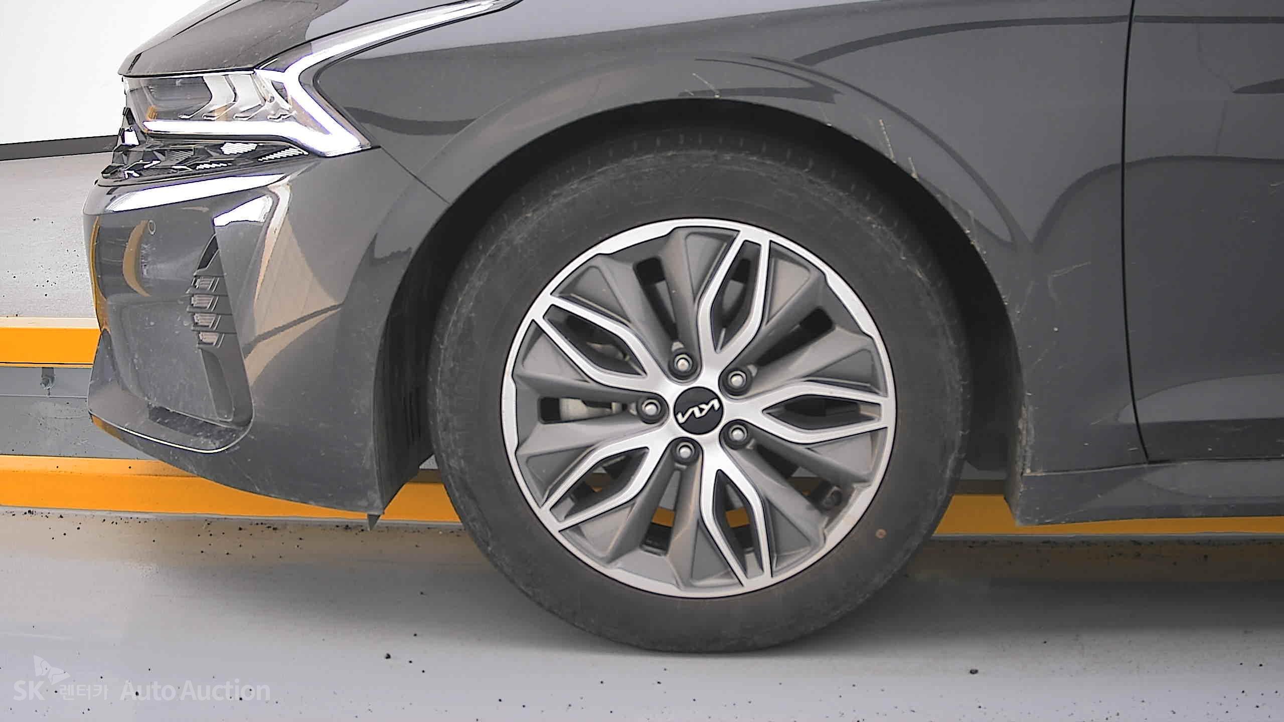 2022 - kia k5