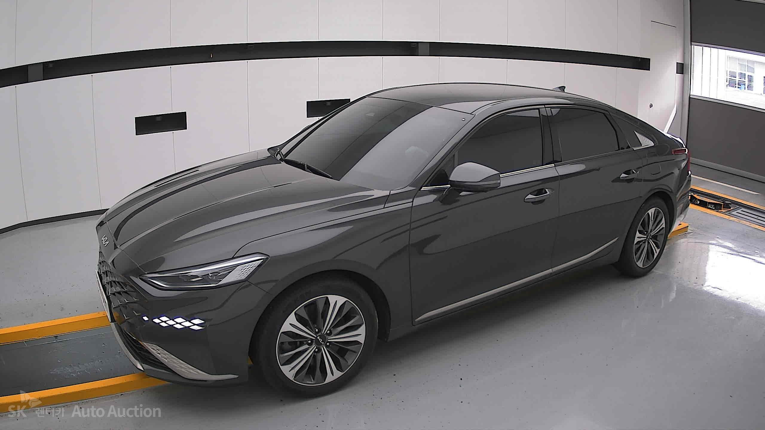2023 - kia k8