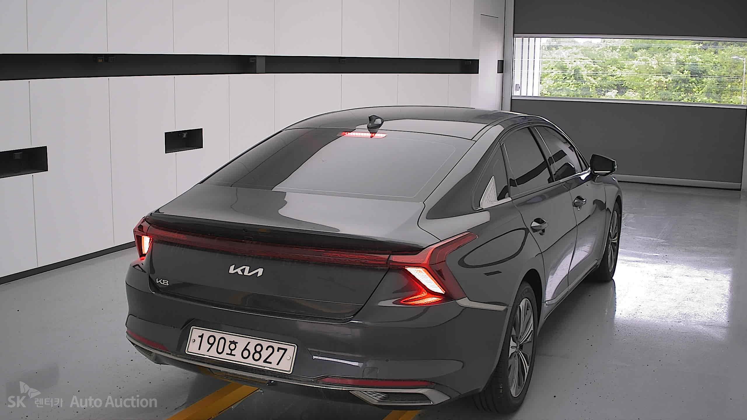 2023 - kia k8