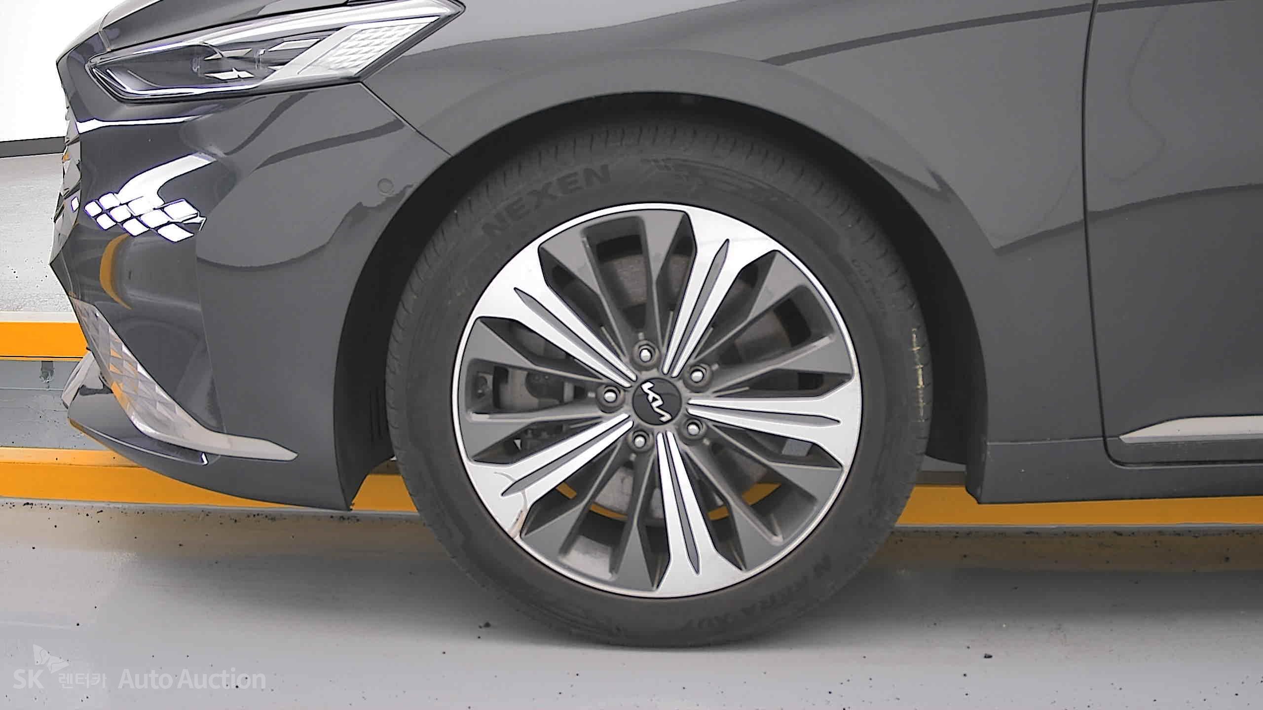 2023 - kia k8