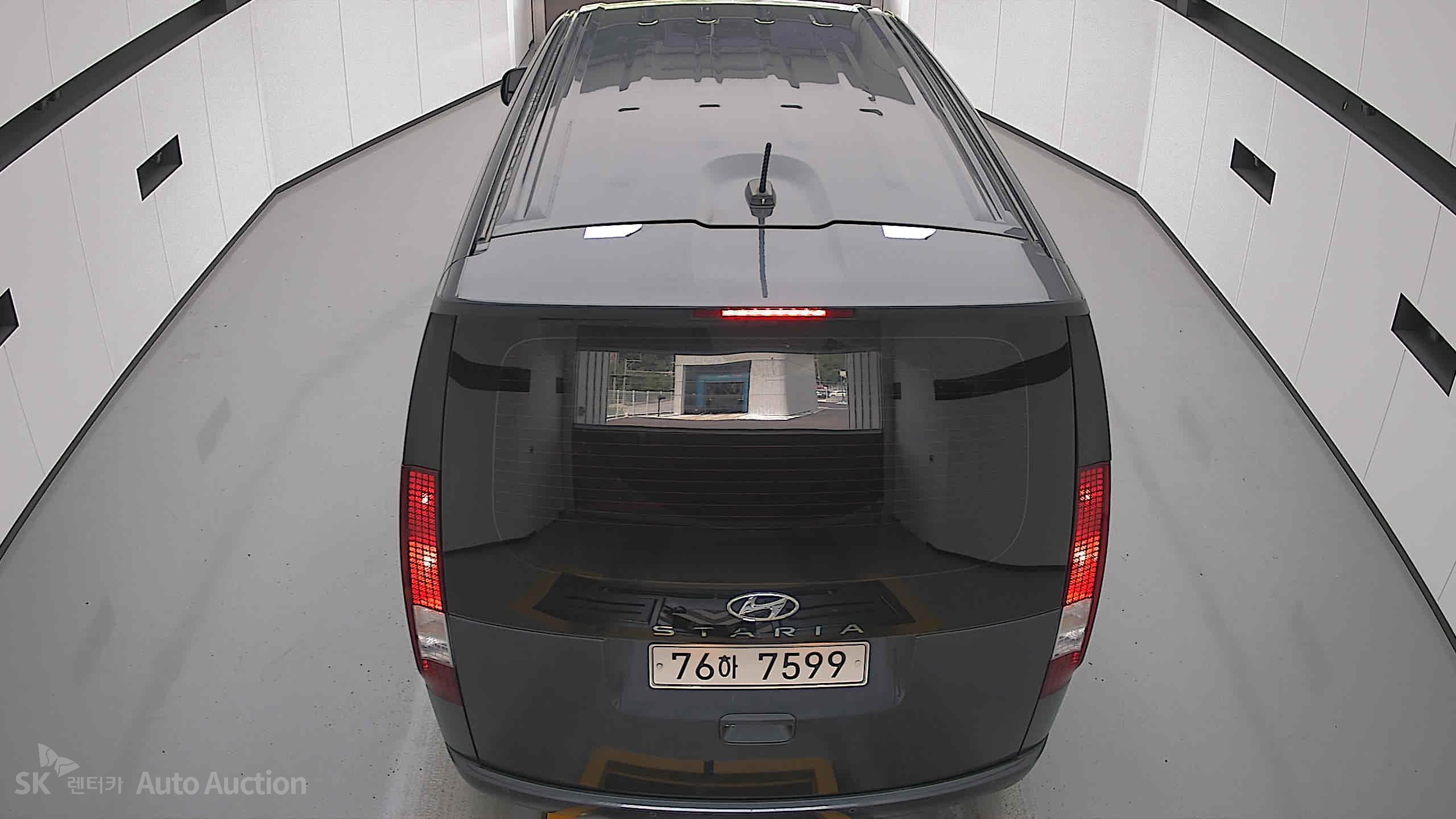 2022 - hyundai staria