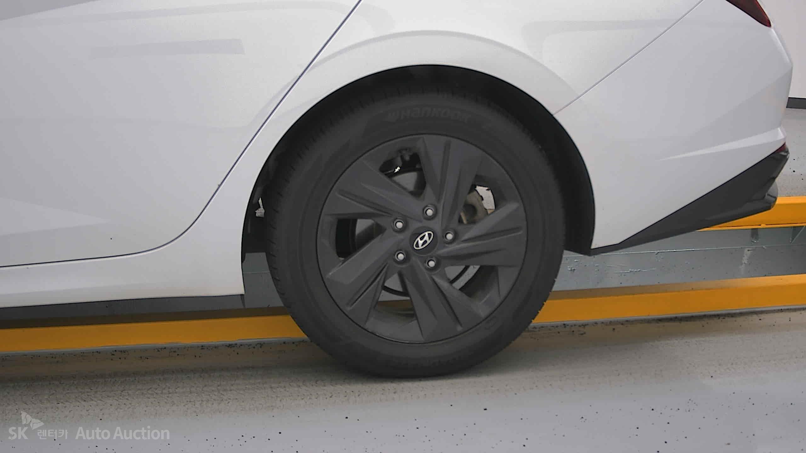 2023 - hyundai avante